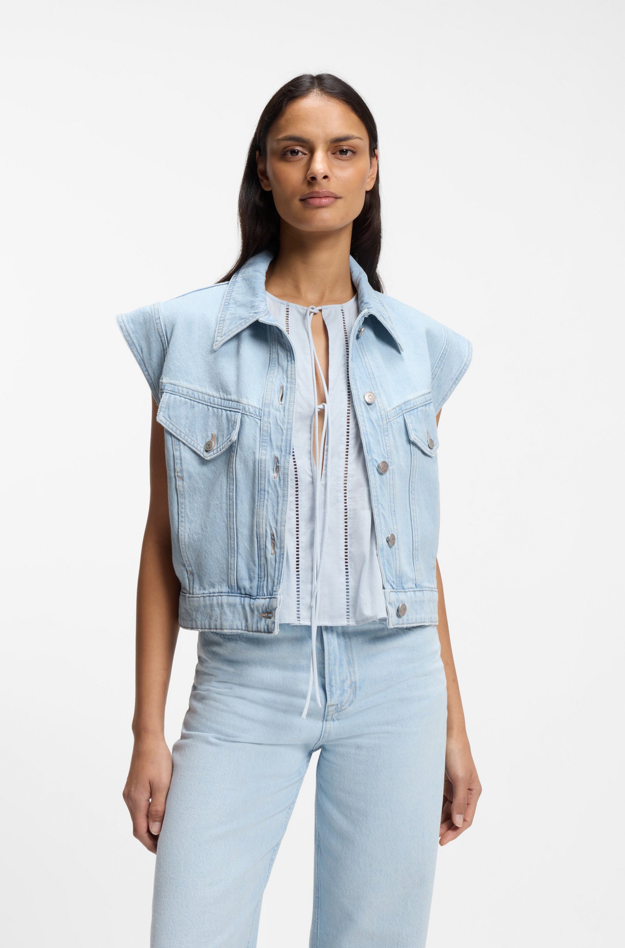BOSS ORANGE Jeansweste VEST 1.0 Premium Damenmode Boxy Fit mit Vintage-Details