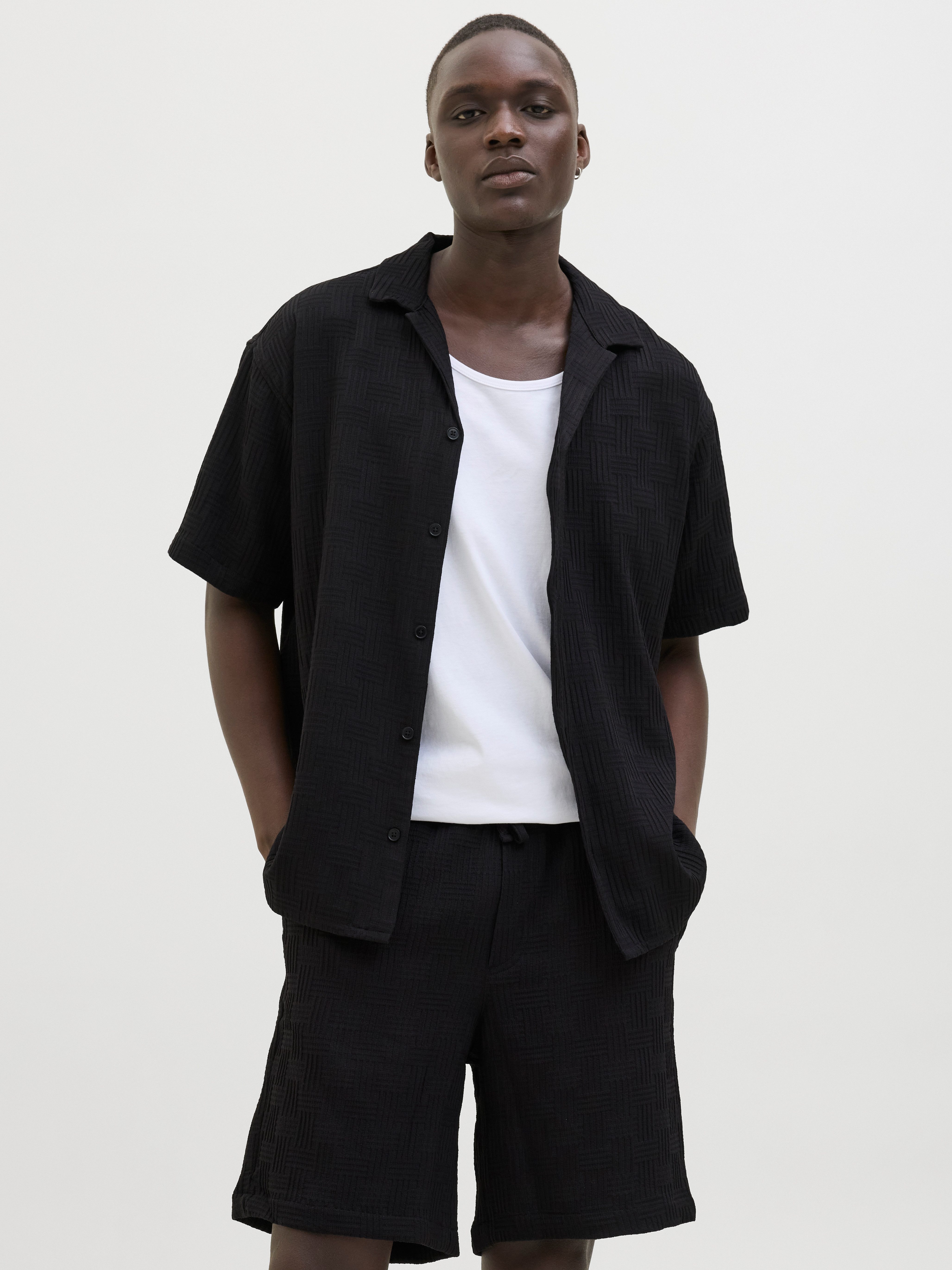 Jack & Jones Kurzarmhemd JJEMATTEO RESORT SHIRT SS SN mit Resort Kragen günstig online kaufen