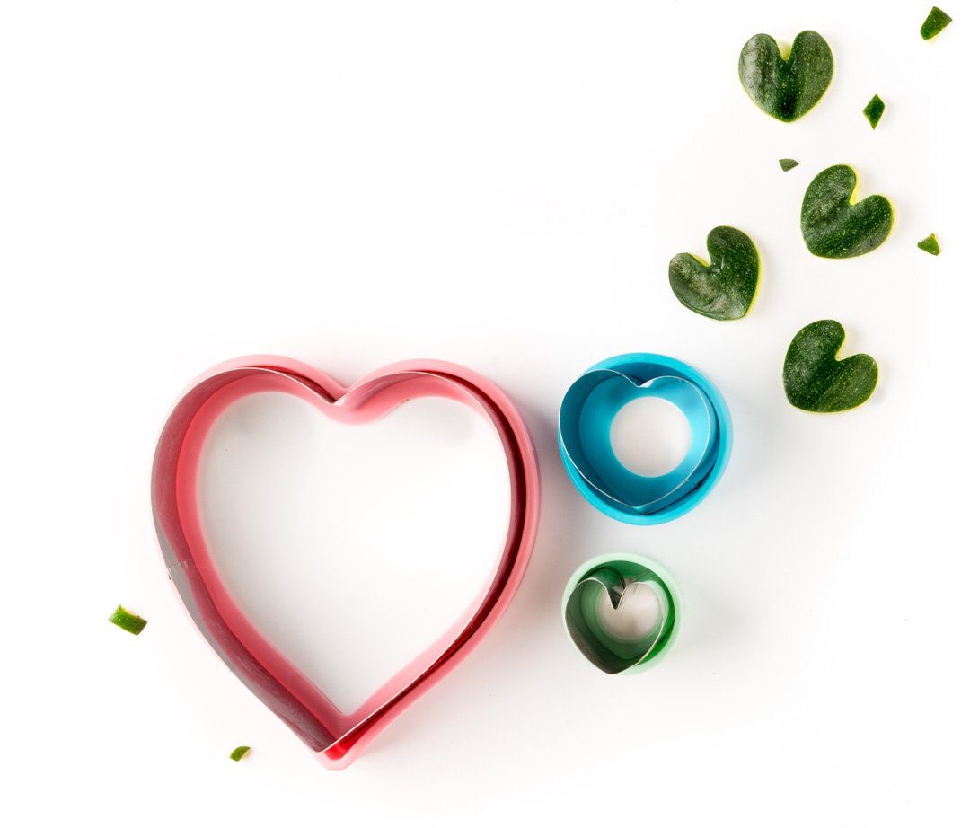 LEKKABOX Ausstechform 3er Set Edelstahl Ausstecher Herzen für Brot Gemüse Obst Plätzchen, Ideal zum Ausstechen von Käse, Obst, Gemüse, Plätzchen & Co.