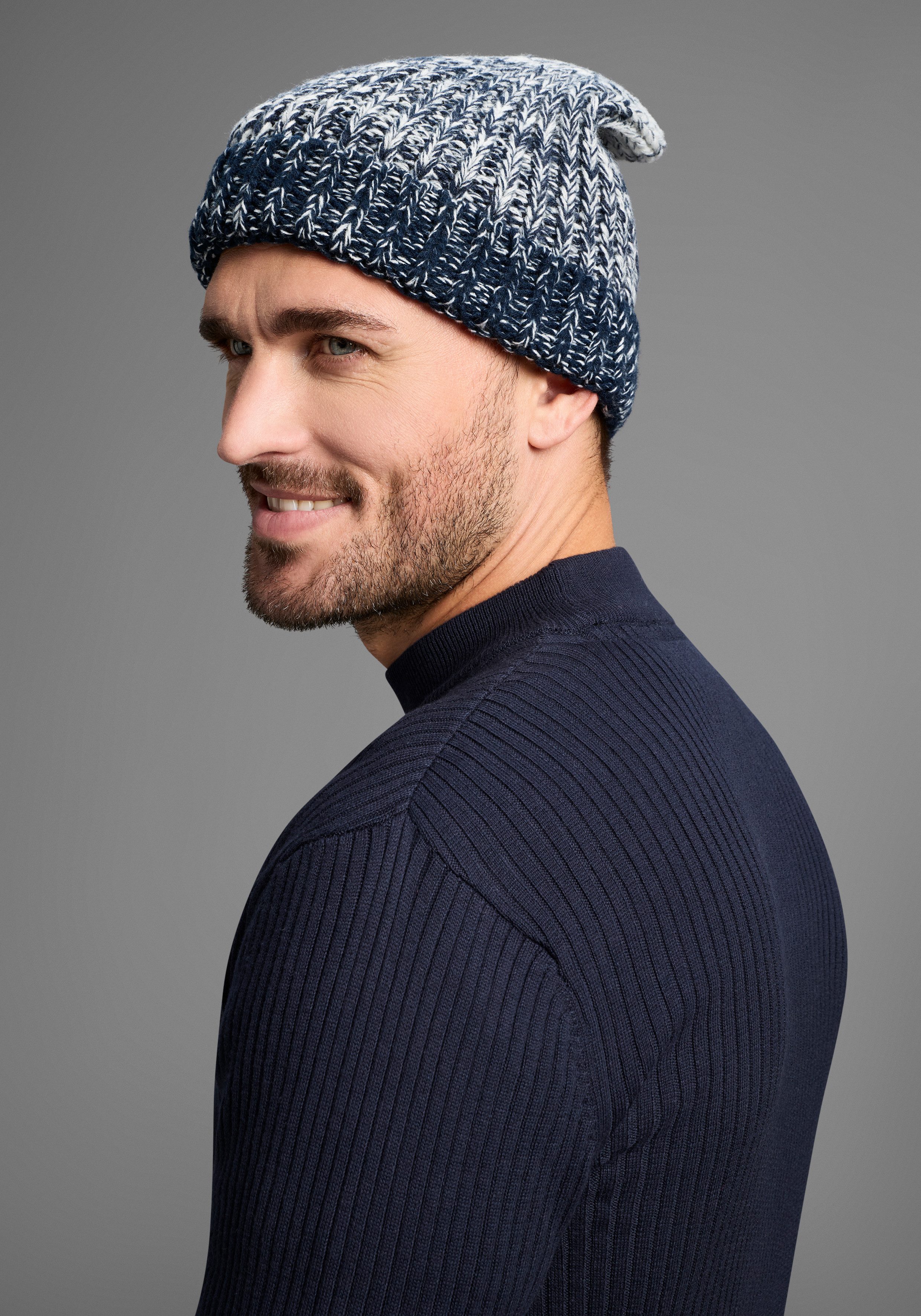 Man's World Strickmütze in auffälliger Melange-Optik - NEW. Reduzierter Preis € 14,99. Unverbindliche Preisempfehlung € 19,99