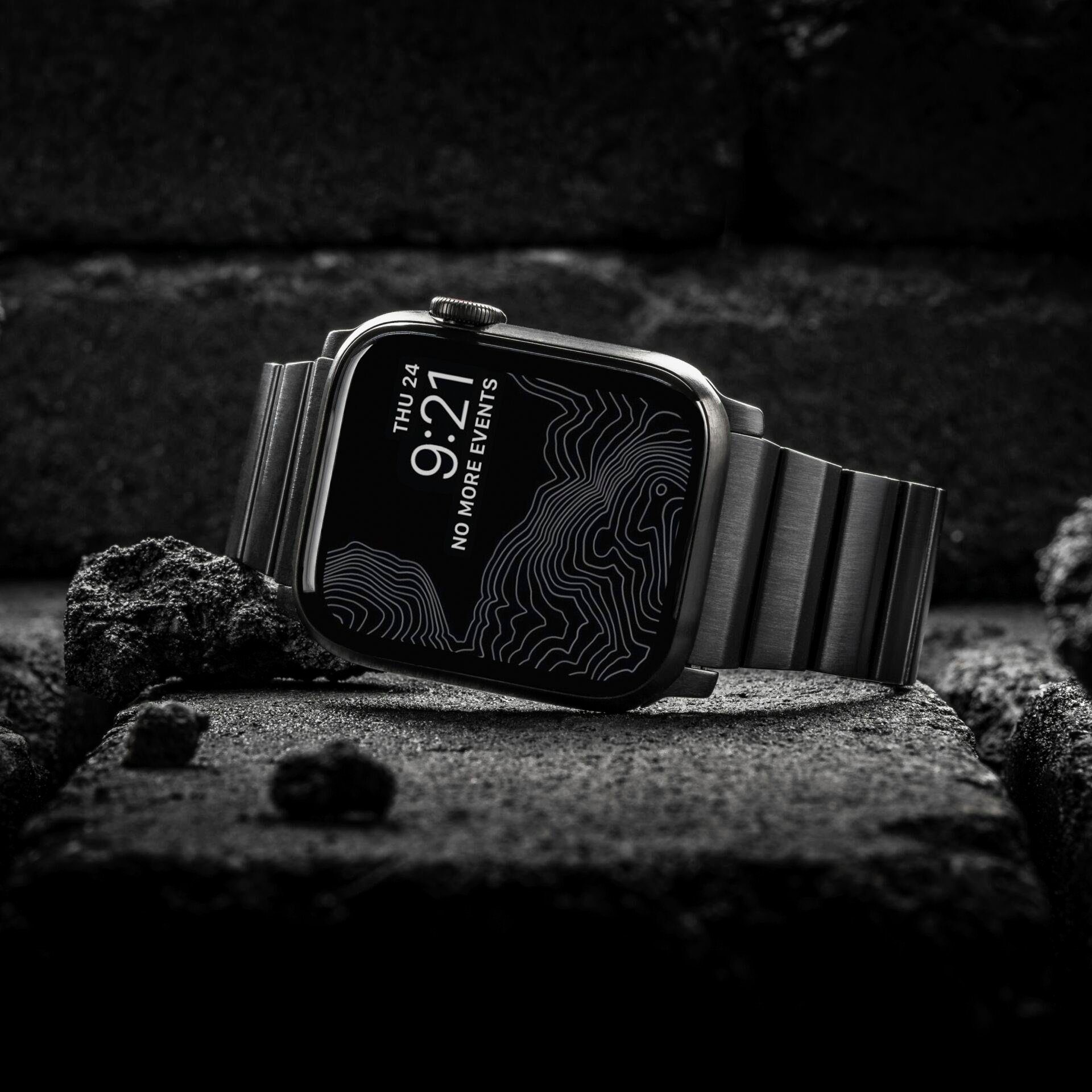 Nomad Smartwatch-Armband Strap 42/44/45/49mm V2 Titanium