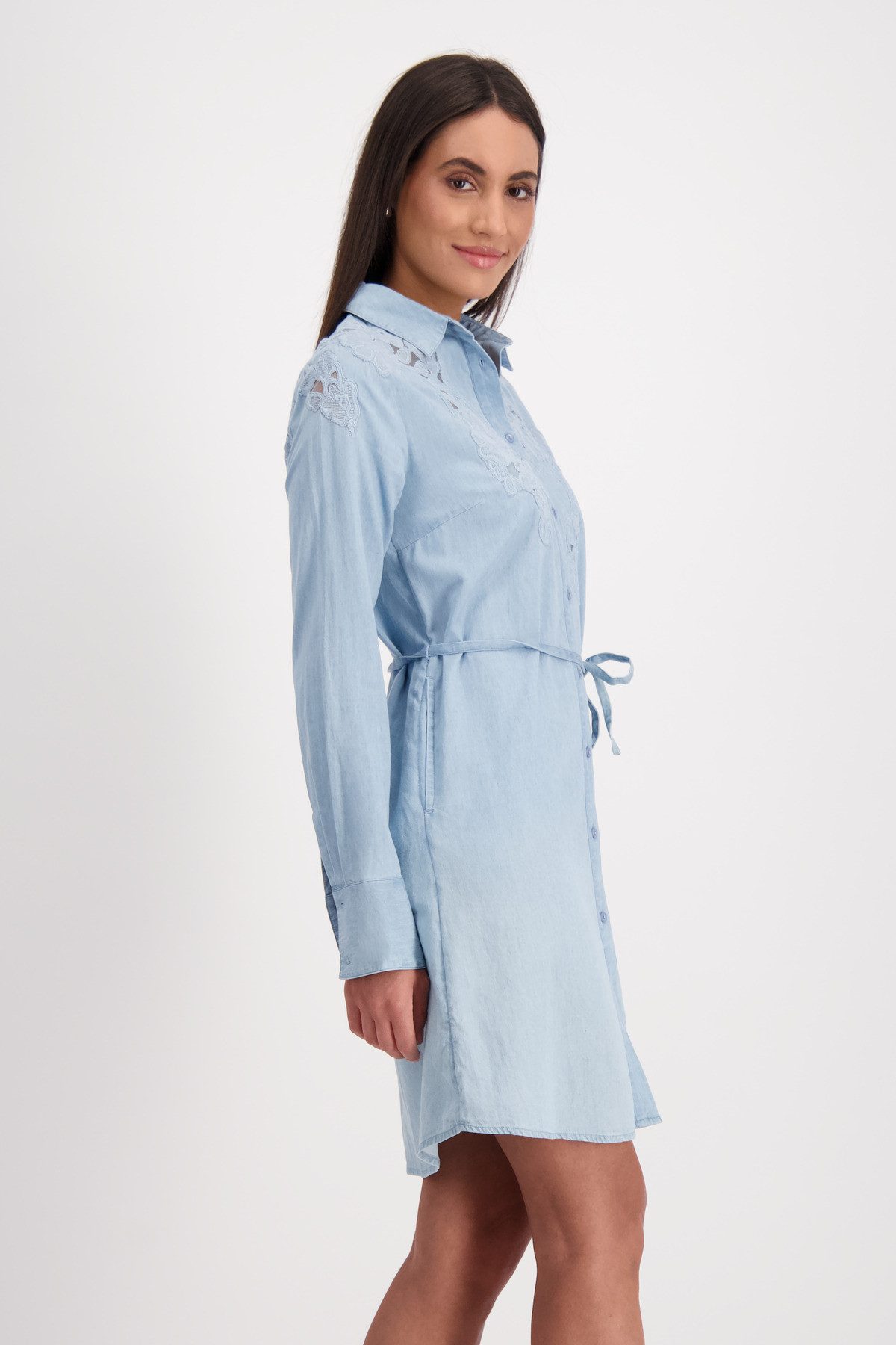 Monari Jeanskleid mit Bindegürtel