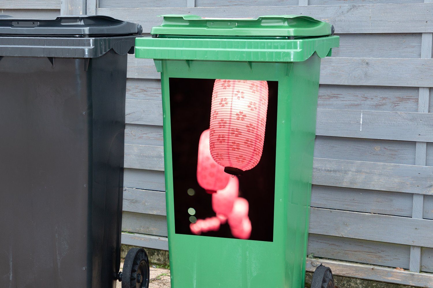 MuchoWow Wandsticker Rosa Abfalbehälter St), einer in Mülltonne, Reihe Mülleimer-aufkleber, Container, (1 Sticker, Laternen