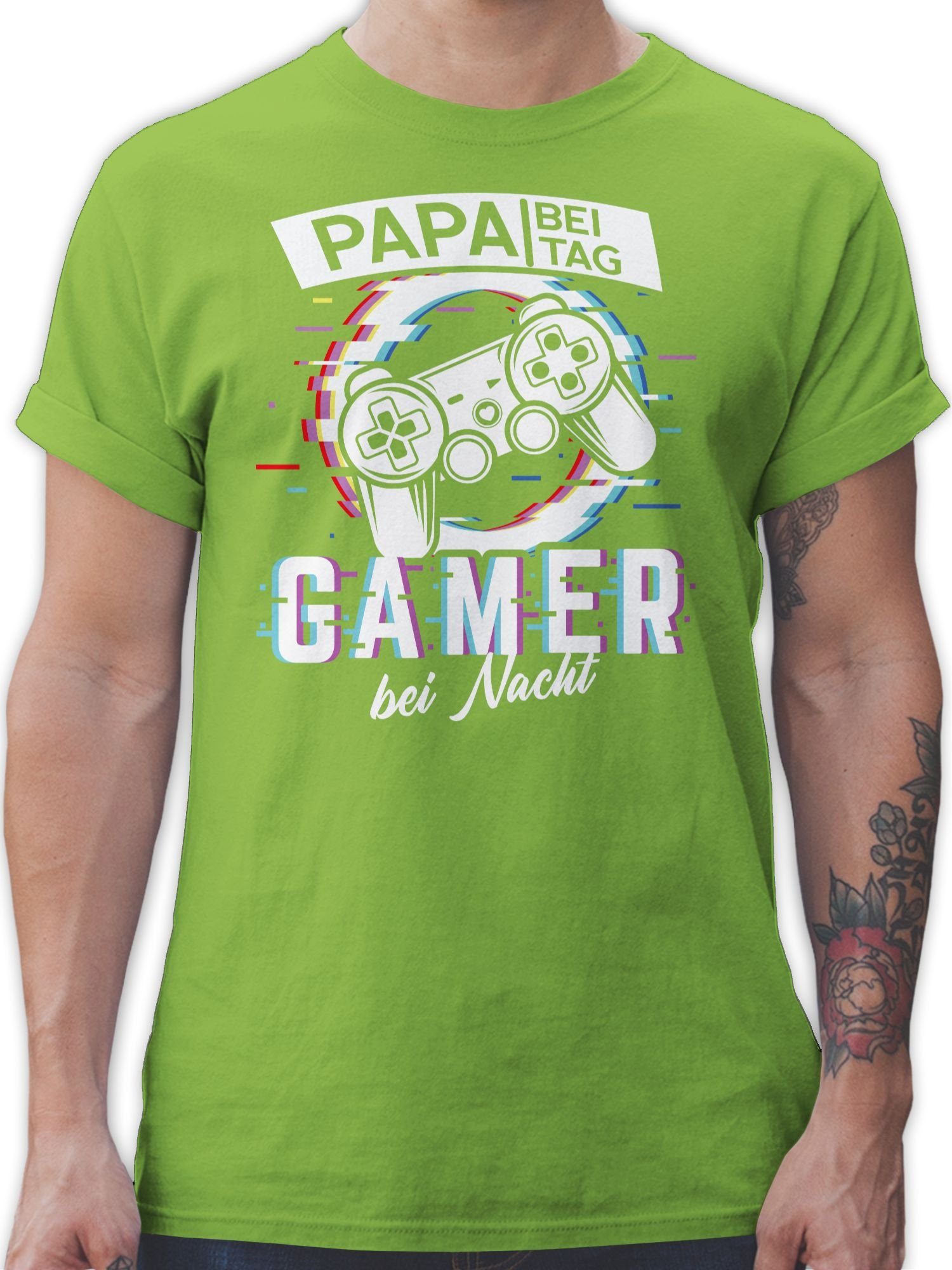 Shirtracer T-Shirt Papa bei Tag - Gamer bei Nacht - Glitch Vatertag Geschenk für Papa 03 Hellgrün | T-Shirts
