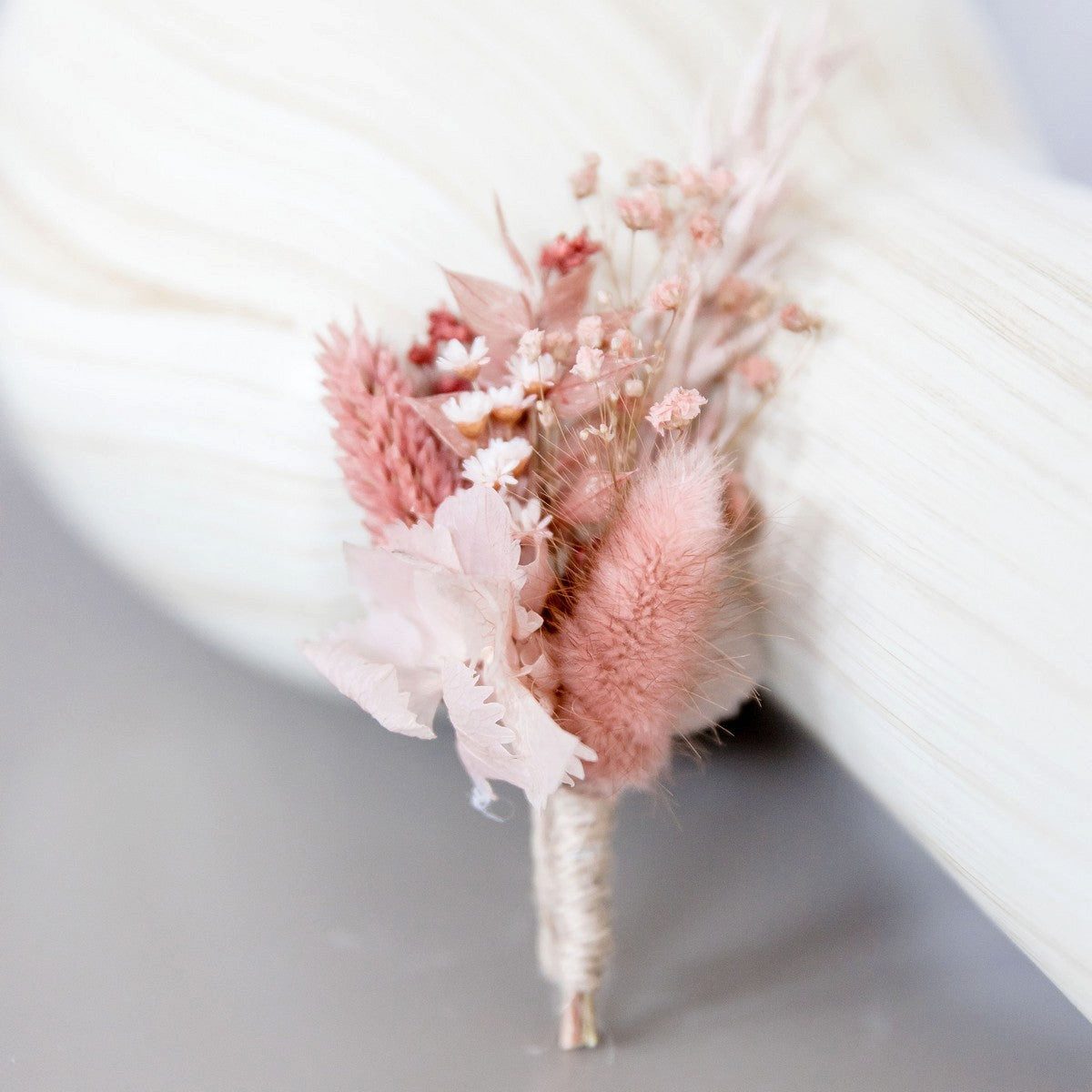 Trockenblume Anstecker Trockenblumen Rosa Monochrome Avena/Hafer, Hortensie, Broom Bloom, Lagurus, Phalaris, Schleierkraut, Glixia, LYKKE & You