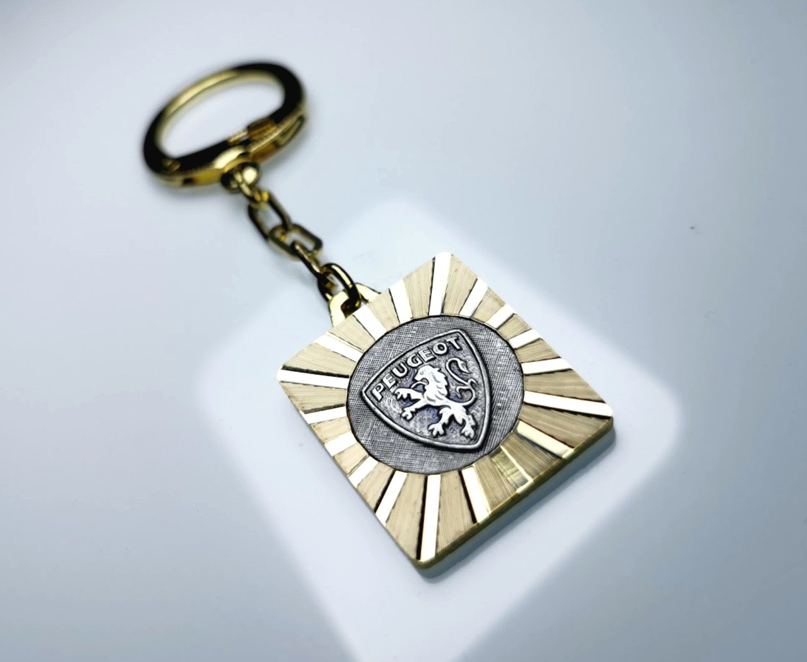 HR Autocomfort Schlüsselanhänger Original 1957 Schlüsselanhänger PEUGEOT Lü günstig online kaufen
