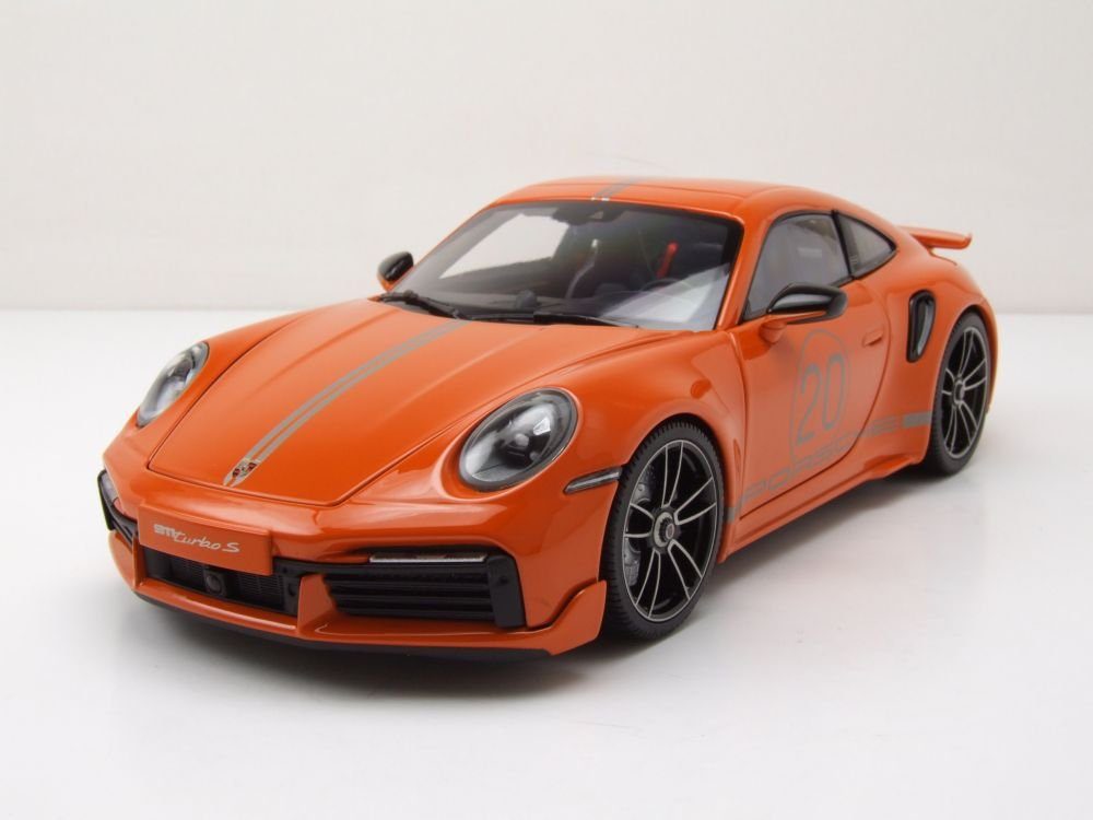 Minichamps Modellauto Porsche 911 992 Turbo S Coupe Sport Design 2021 orange Modellauto, Maßstab 1:18