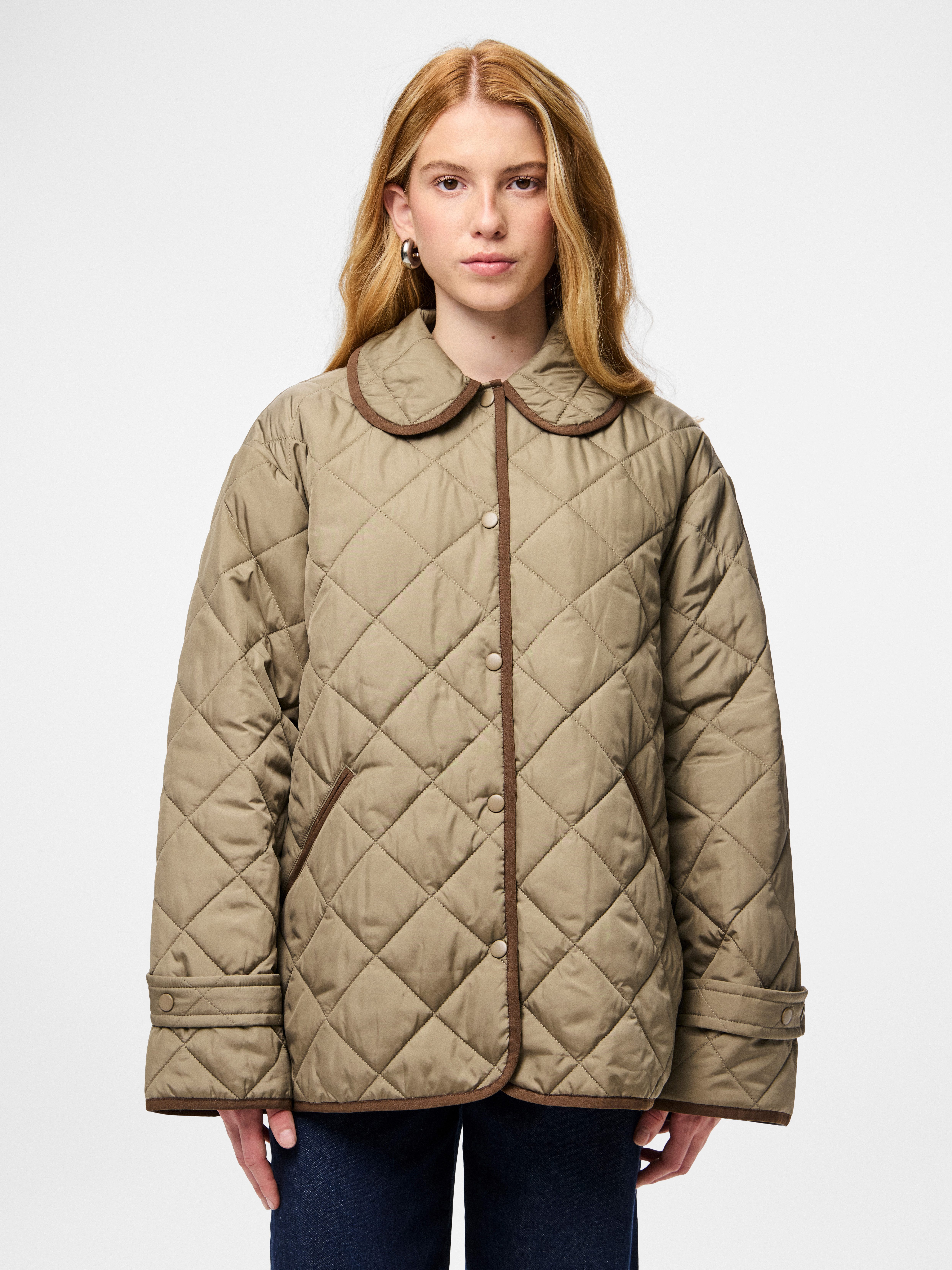 pieces Steppjacke PCEMILY SHORT QUILTED JACKET NOOS BC Kunstfaser