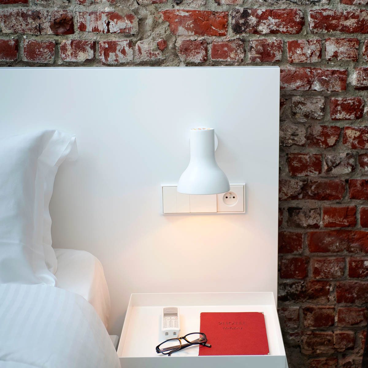 Anglepoise Wandleuchte Type 75 Mini Wandleuchte, Ø: 13 cm, H: 15 cm, LED wechselbar, Schwenkbarer Schirm