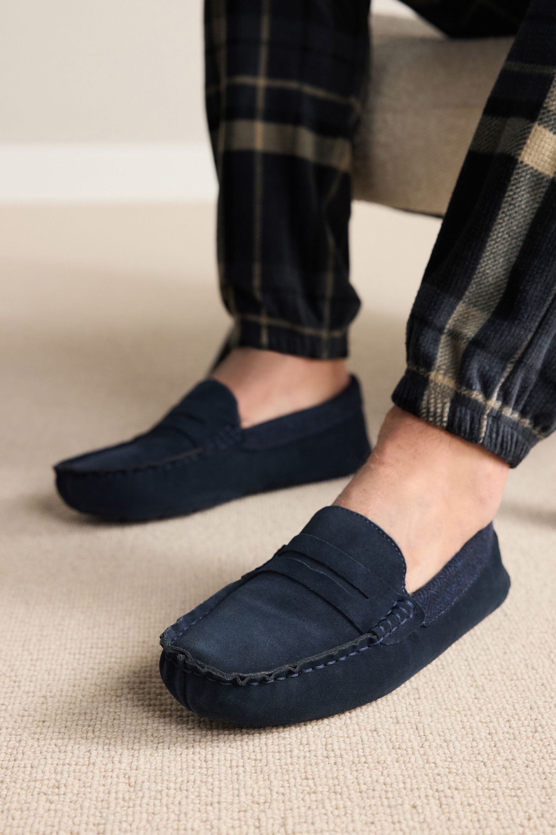 Next Signature Mokassin-Slipper, Premium-Veloursleder Hausschuh (1-tlg)