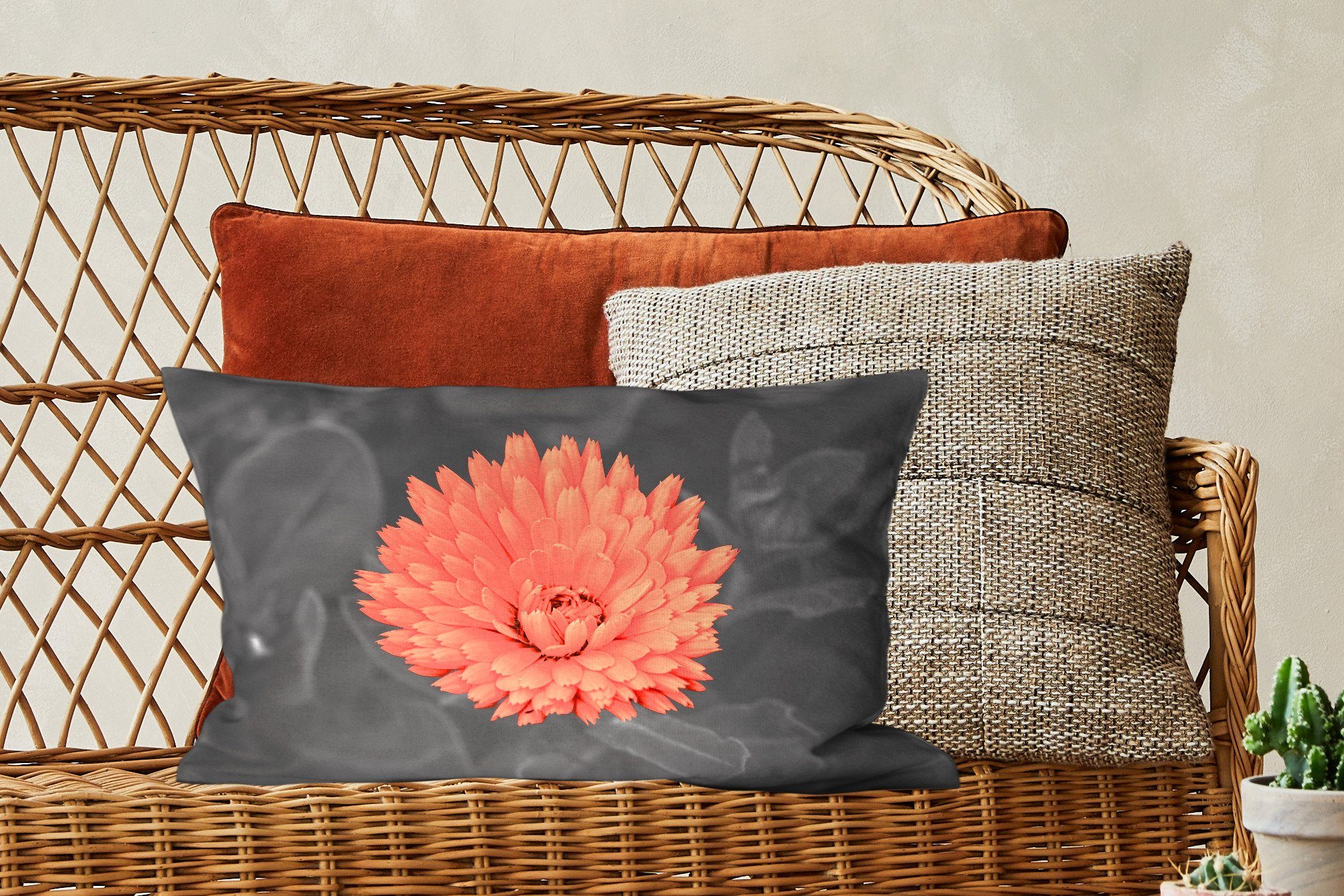 Dekokissen Schwarz Orange mit Weiß, - Dekoration, Füllung, Blumen MuchoWow Dekokissen Zierkissen, - Schlafzimmer - Wohzimmer