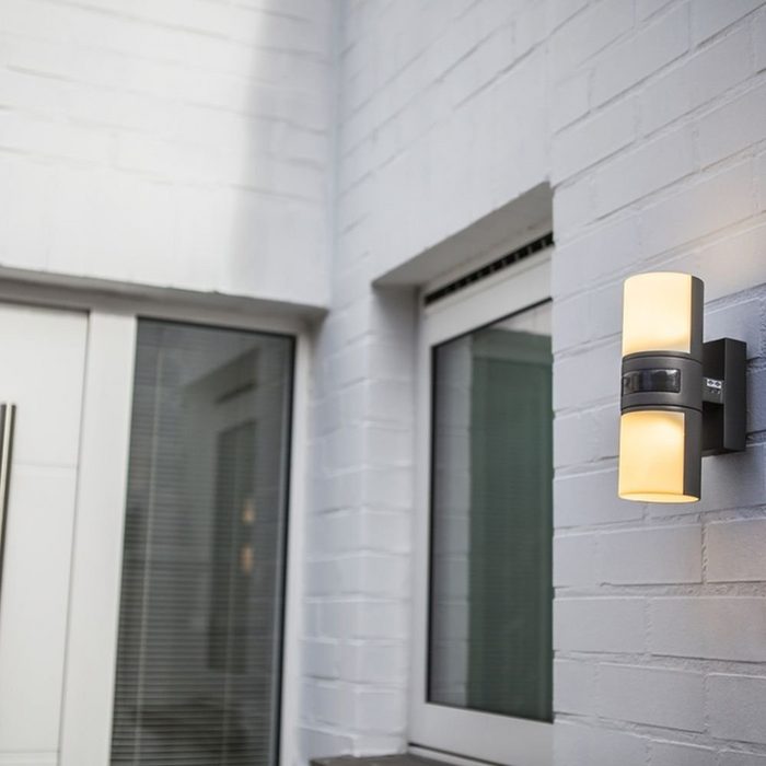 LUTEC Gartenleuchte LED Außenwandleuchte Cyra aus Aluminiumdruckguss Inkl. Bewegungsmelder Leuchtmittel enthalten: Ja fest verbaut LED warmweiss Aussenlampe mit Bewegungsmelder Sensorleuchte