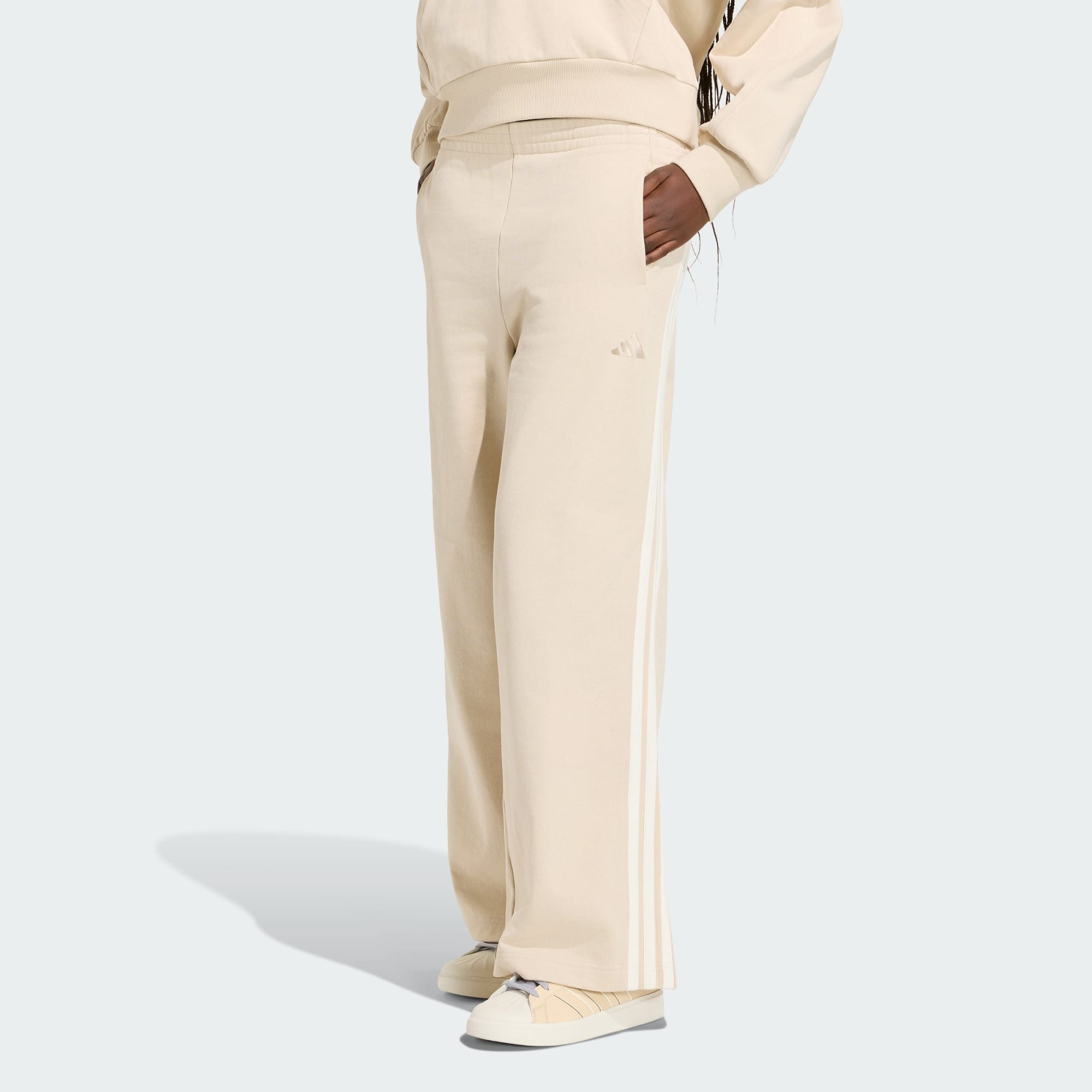 adidas Sportswear Jogginghose ADIDAS KIT 3-STREIFEN HOSE, WEIT GESCHNITTEN (1-tlg)