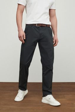 Next Chinohose Straight Fit Chinohose mit weichem Griff + Gürtel (2-tlg)