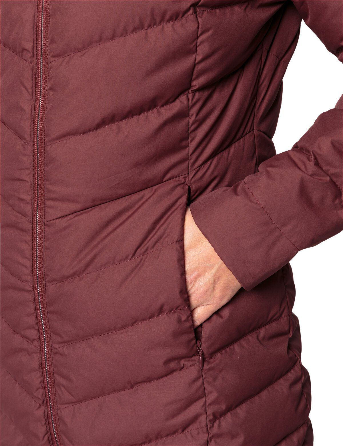 Coat Annecy Women's cherry dark kompensiert Klimaneutral VAUDE (1-St) Outdoorjacke Down