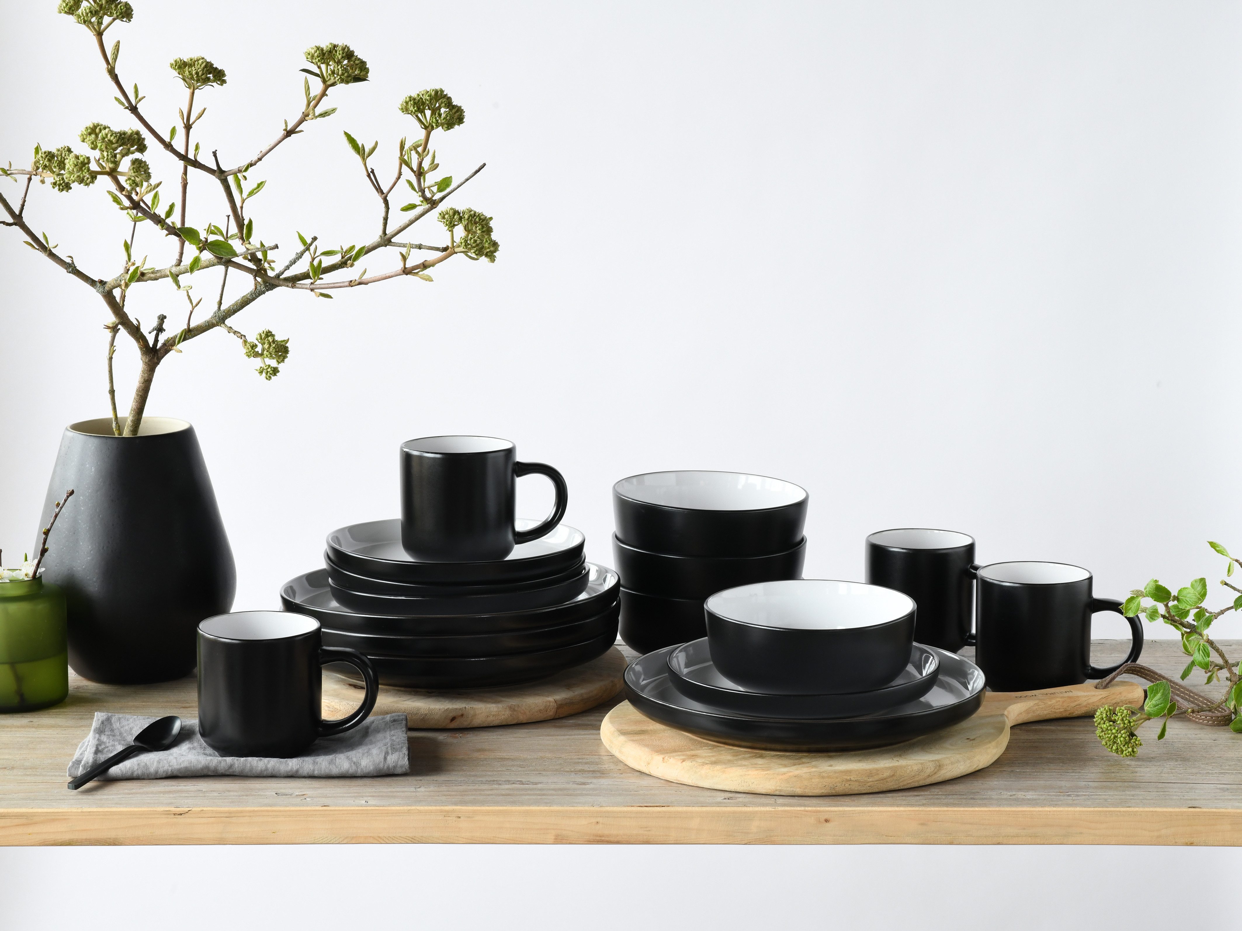 CreaTable Kombiservice Nordic Cool Black, Kombi-Set 16-tlg (16-tlg), 4 Personen, Steinzeug, Scandi-Style