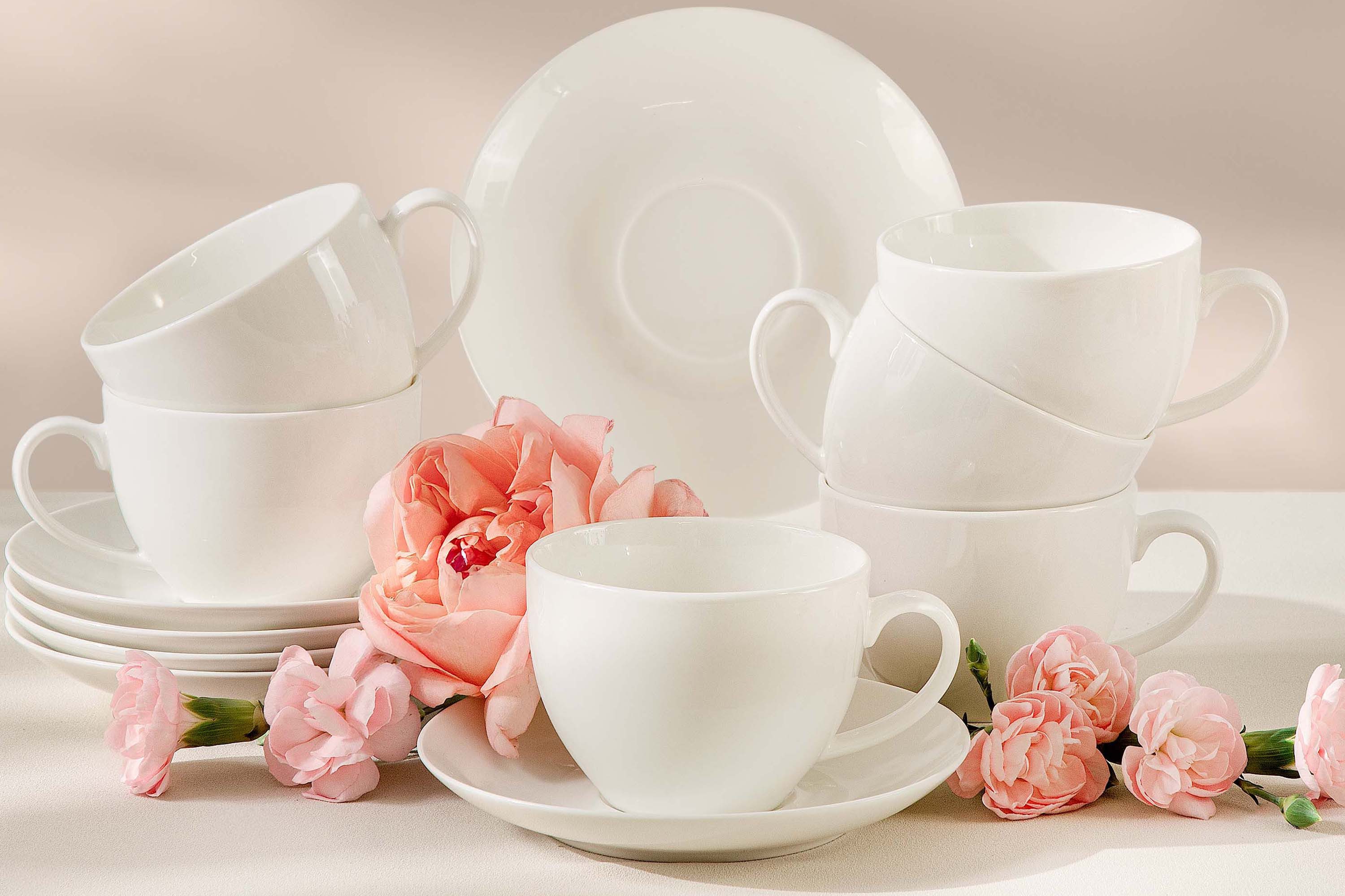 KONSIMO® Kaffeeservice AD BELLA Kaffeetassen-Set, Tassen mit Untertasse, Hartporzellan (12-tlg), 6 Personen, Porzellan, ecrufarben, spülmaschinengeeignet, mikrowellengeeignet