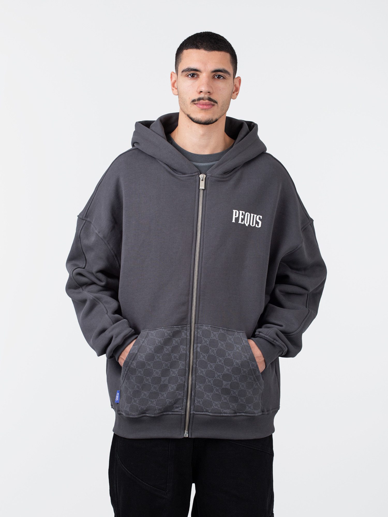 PEQUS Kapuzenpullover Pequs Aether Monogram Zip Hoodie