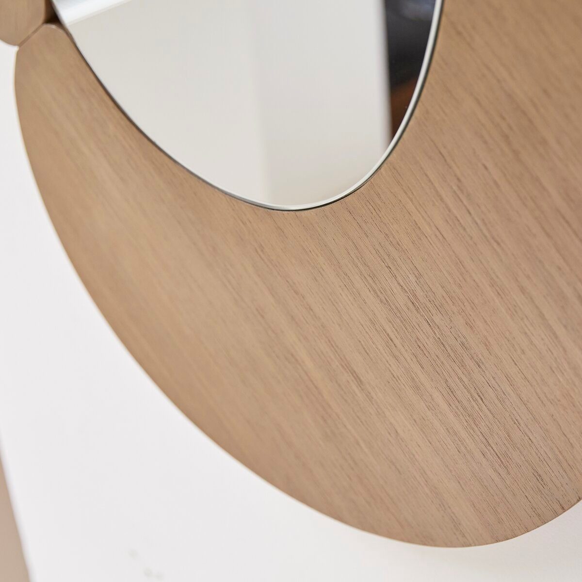 Ovaler hellem Spiegel Spiegel Mindiholz Tikamoon 115x75 cm aus