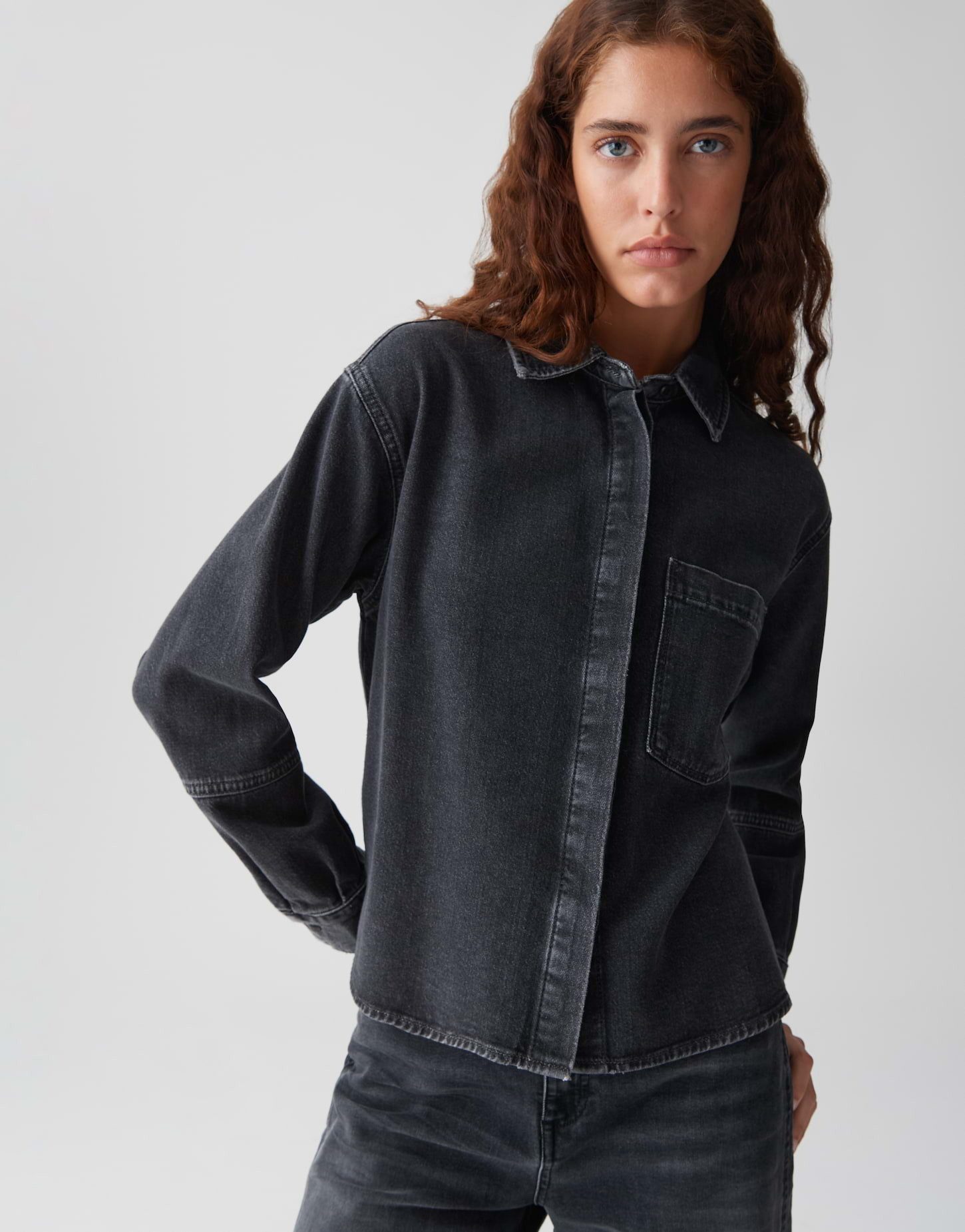 OPUS Jeansbluse FEMORI aus nachhaltigem BCI Cotton Mix überschnittene Schul günstig online kaufen