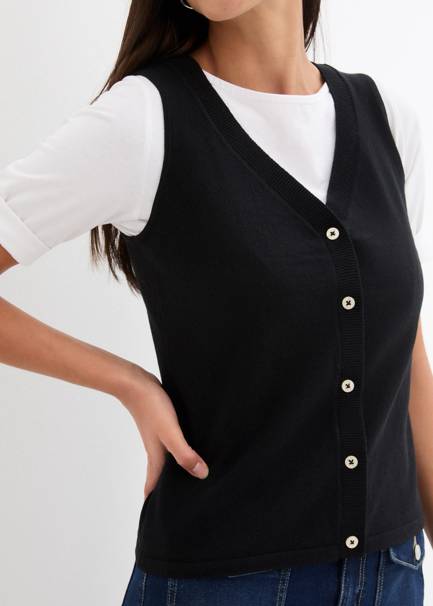 bonprix Strickweste Feinstrick-Weste mit Knöpfen günstig online kaufen