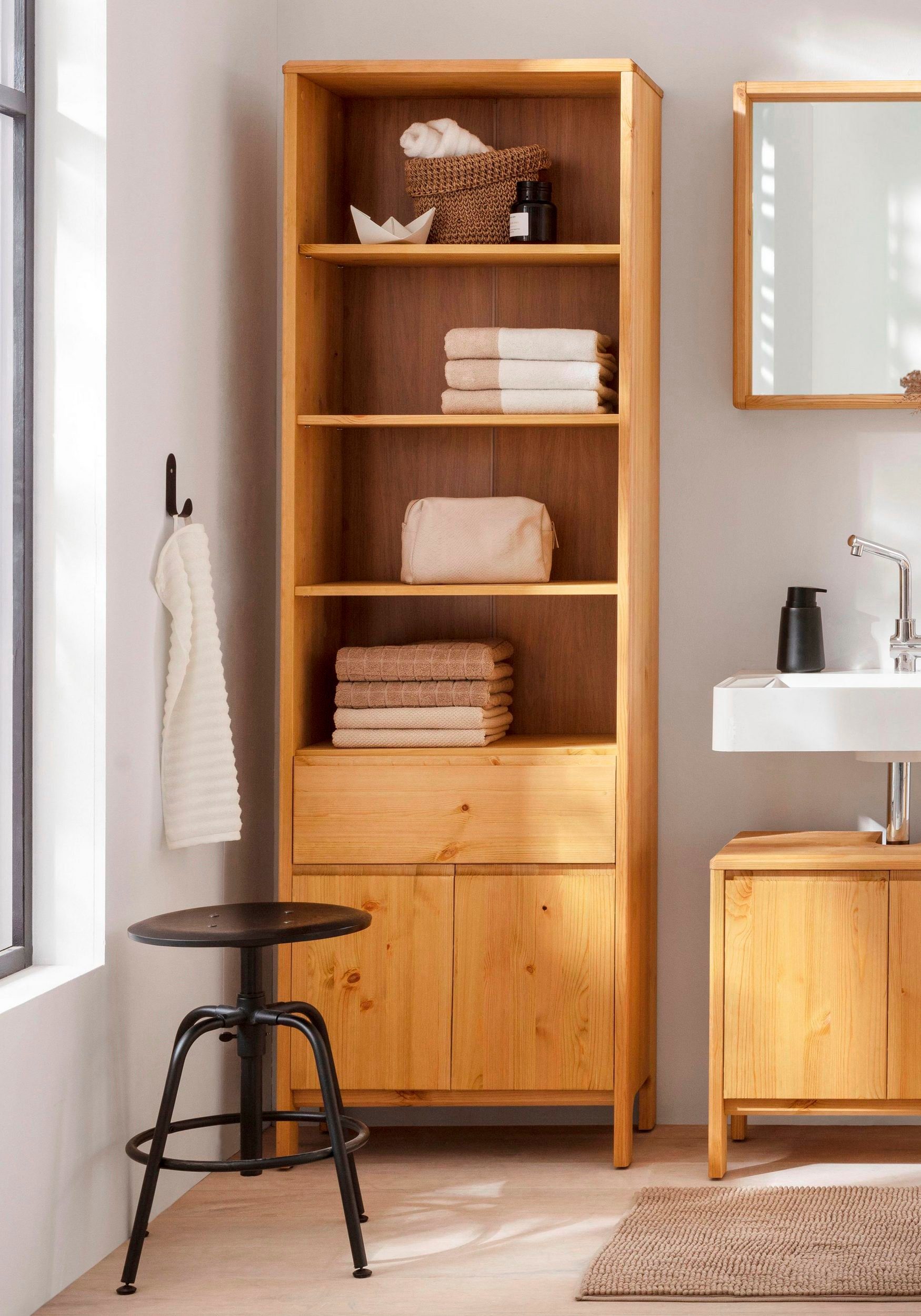 OTTO products Hochschrank Jorrick Breite 60 cm, Massivholz Kiefer mit Bio Öl/Wachs behandelt