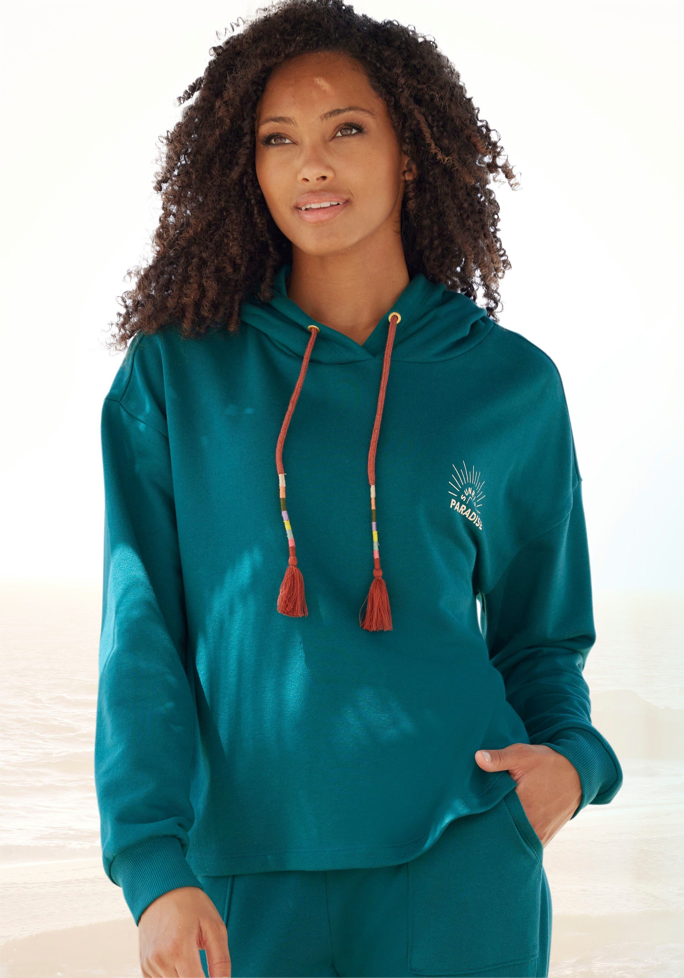 Vivance by Lascana Hoodie mit überschnittenen Schultern und bunten Kordelzug, Loungewear