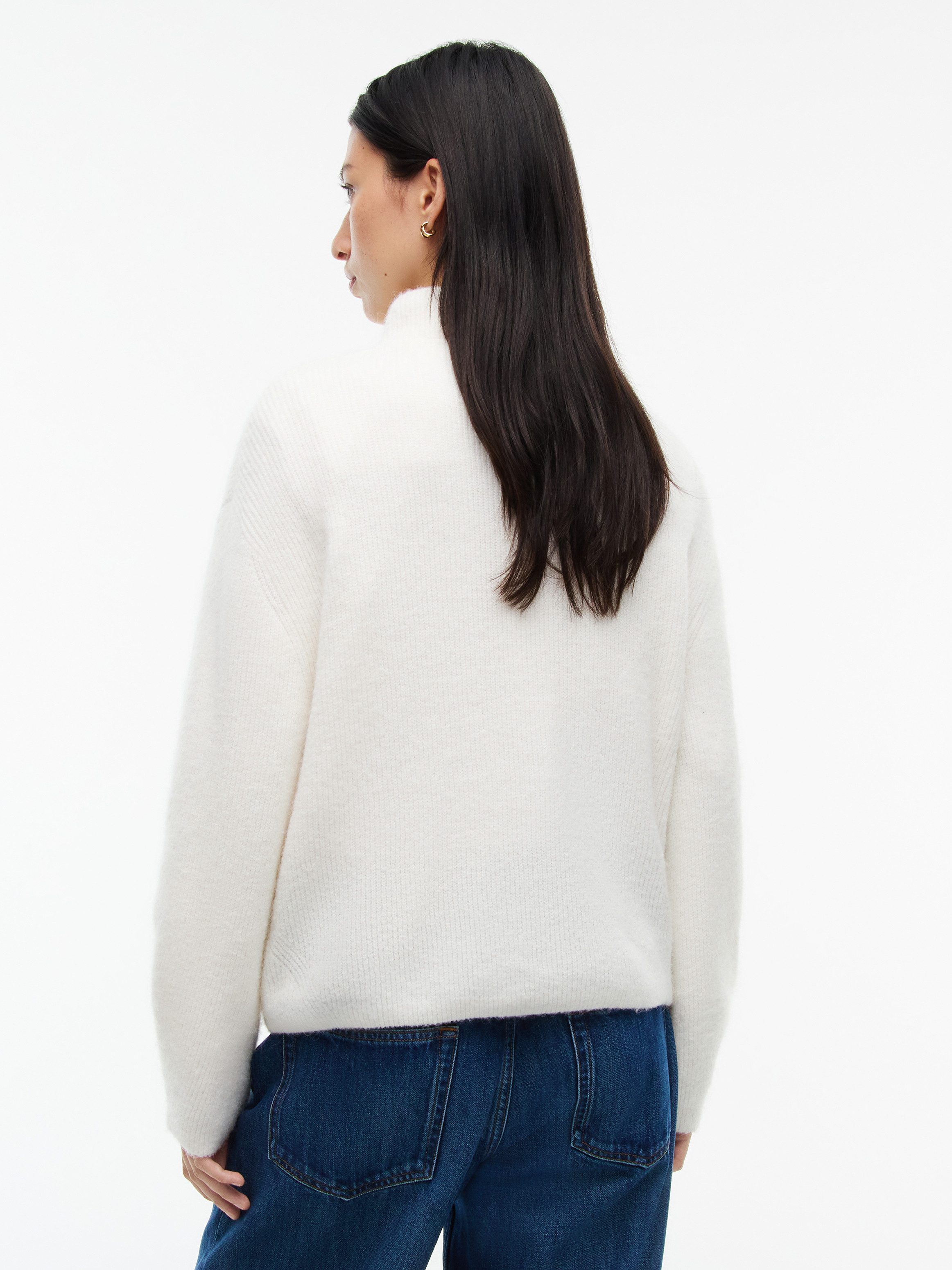 Tommy Jeans Stehkragenpullover TJW MOCKNECK BADGE SWEATER EXT Materialmix mit Alpaka – Bild 3 von 5