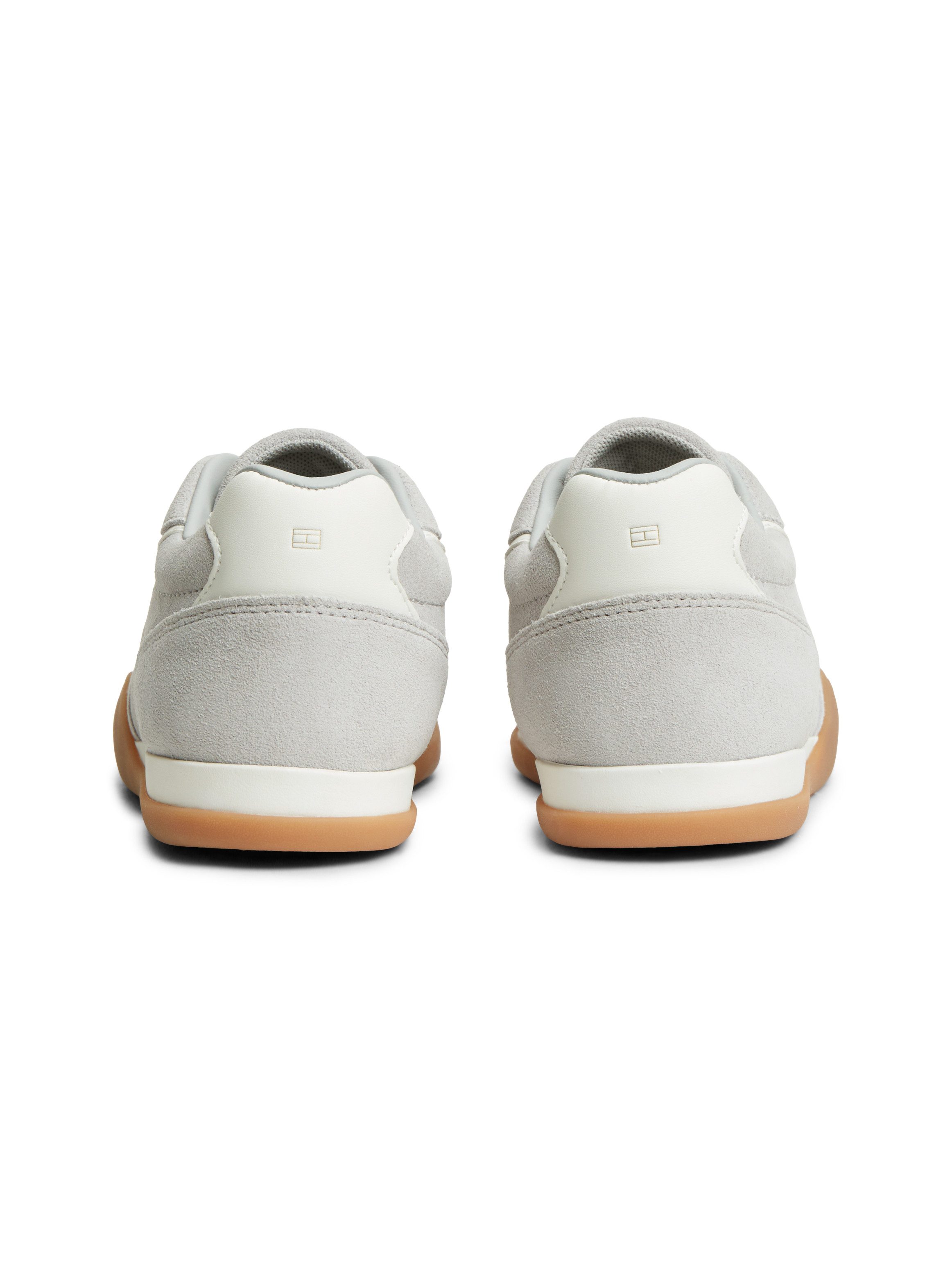 Tommy Hilfiger TH VINTAGE LOW RUNNER SUEDE Sneaker Schnürschuh, Halbschuh, Freizeitschuh mit Kontrastbesätzen