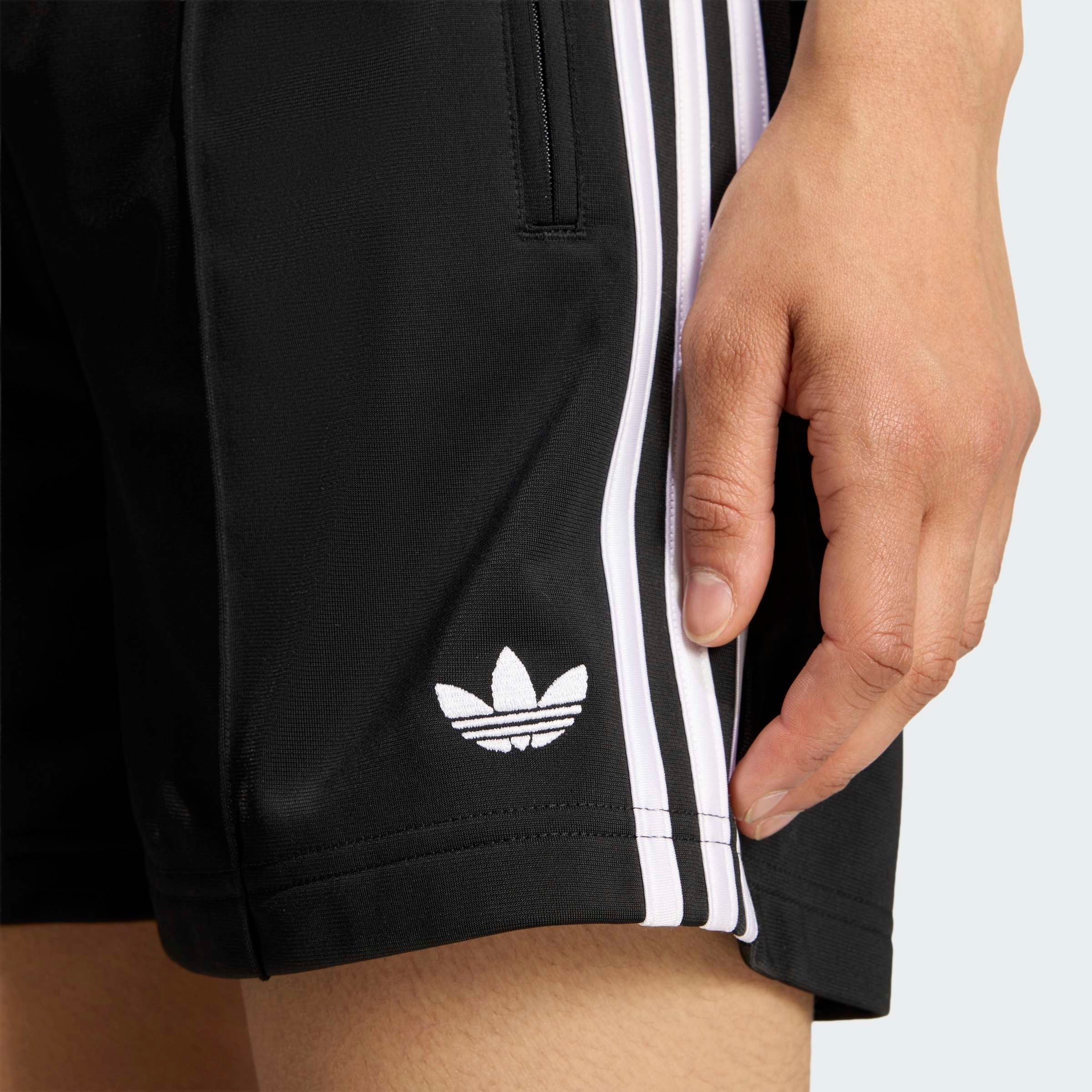 adidas Originals Shorts FB FIREBIRD Classic Short, locker geschnitten