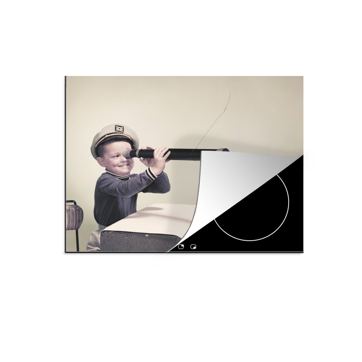 MuchoWow Herdblende-/Abdeckplatte Junge mit Matrosenhut und Teleskop, Vinyl, (1 tlg), 59x52 cm, Ceranfeldabdeckung für die küche, Induktionsmatte