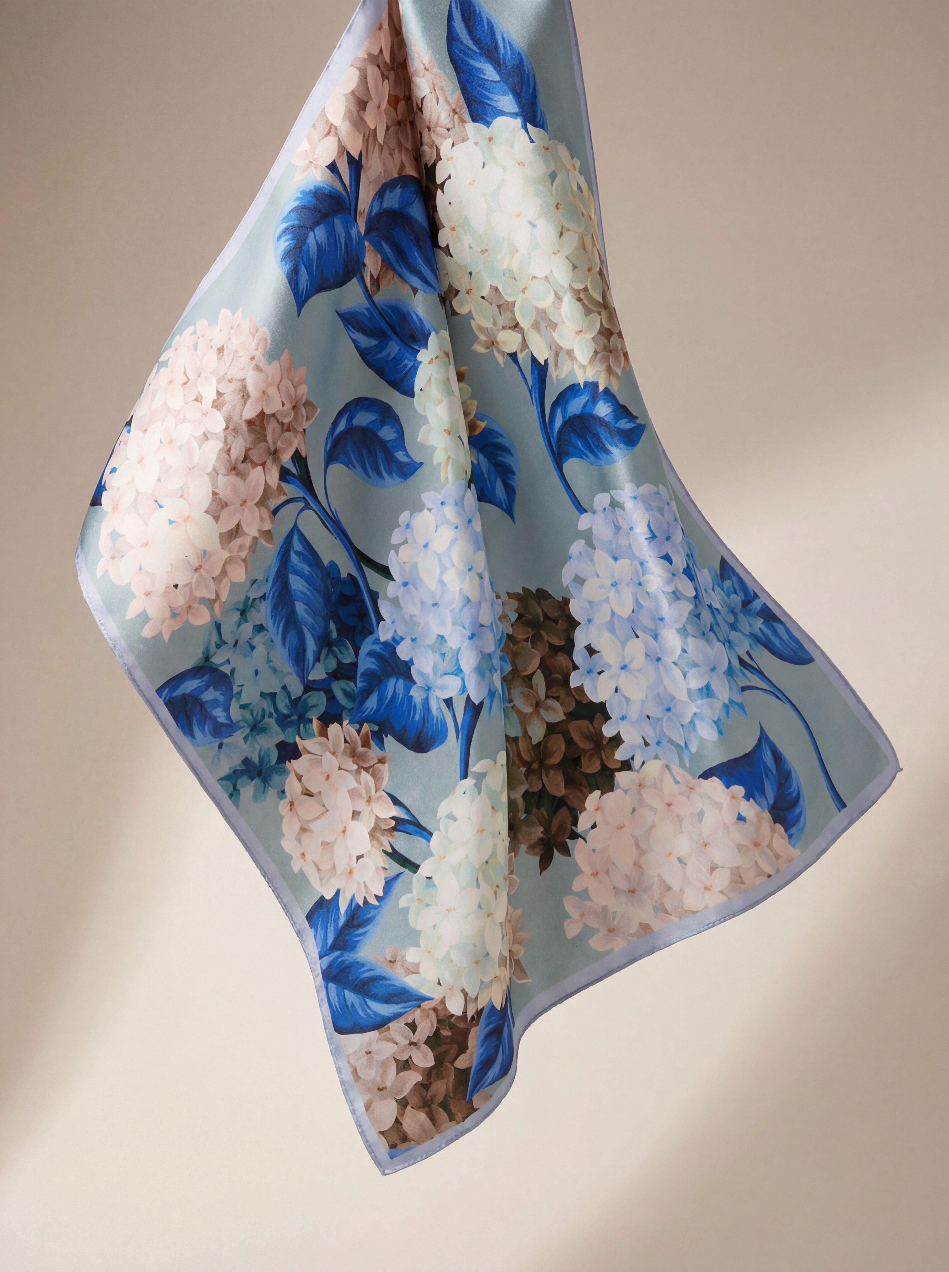 Kleelein Seidentuch Seidentuch Elegantes Blumenmuster Exklusives Damen Urlaub Sommer, leicht, atmungsaktiv, hochwertig, weich, pflegeleicht, atmungsaktiv – Bild 3 von 5