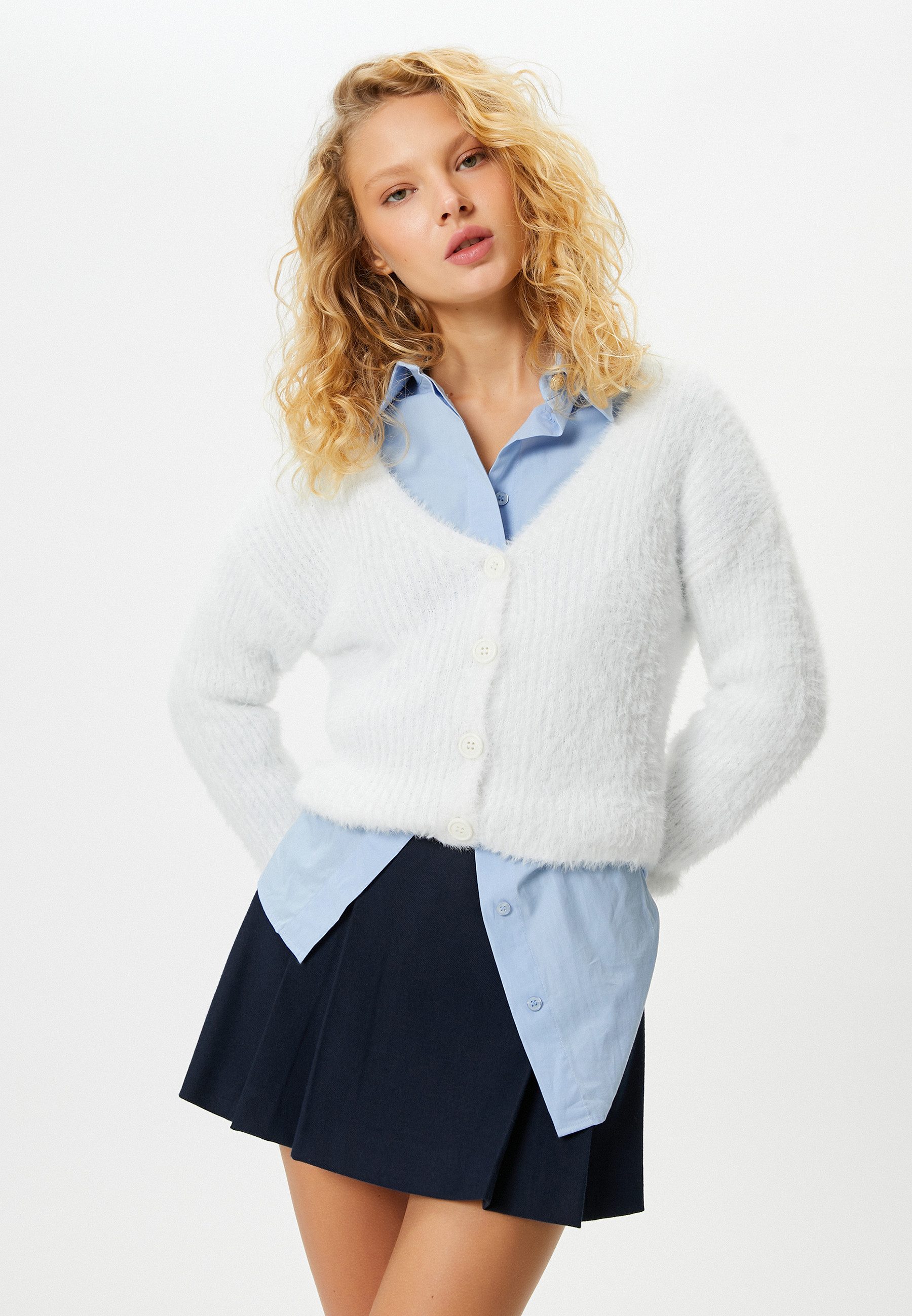 Koton Cardigan V-Kragen Mit Knöpfen Cardigan günstig online kaufen