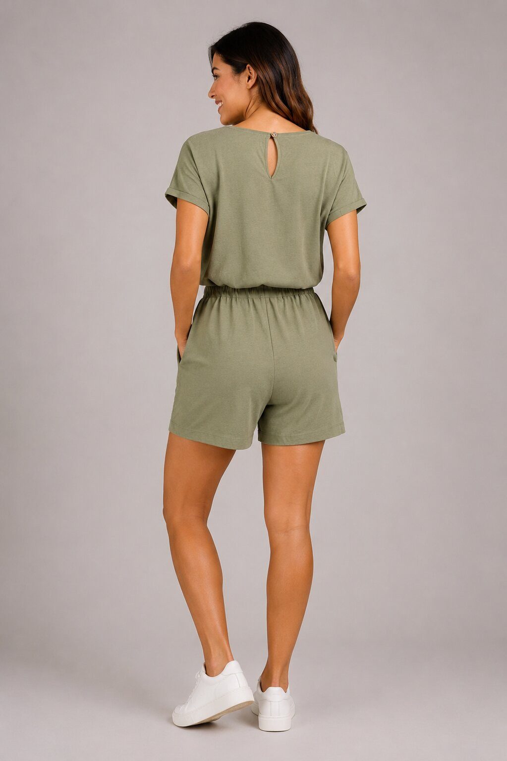 SUBLEVEL Jumpsuit Damen Sommer Overall mit Flechtgürtel Taschen & Turn-Up Ärmeln Perfekte Passform Hochwertige Verarbeitung, Angenehm weich & bequem