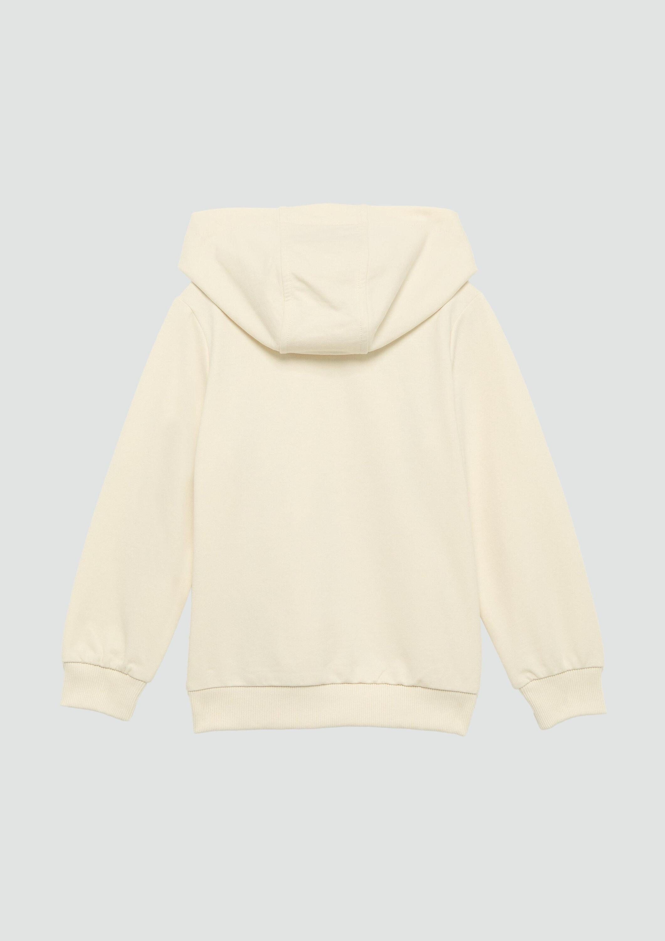 s.Oliver Sweatshirt Sweatshirt Unisex Kapuzen-Sweatshirt mit Rippbündchen und kleinem Print-Detail