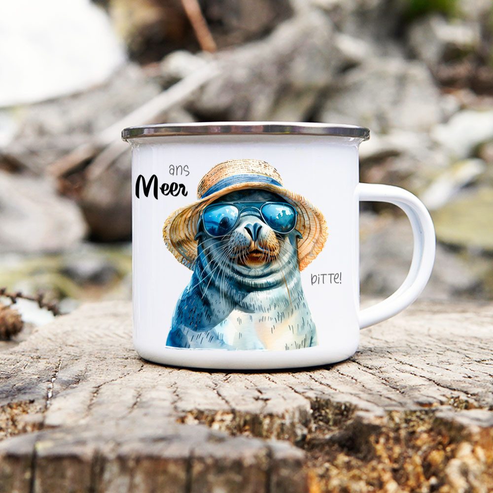 Cadouri Tasse ANS MEER BITTE! Camping Emaille Tasse, Campingtasse, Metall, Campingbecher, Kaffeetasse, Seelöwe, maritim, Geschenk, 300 ml