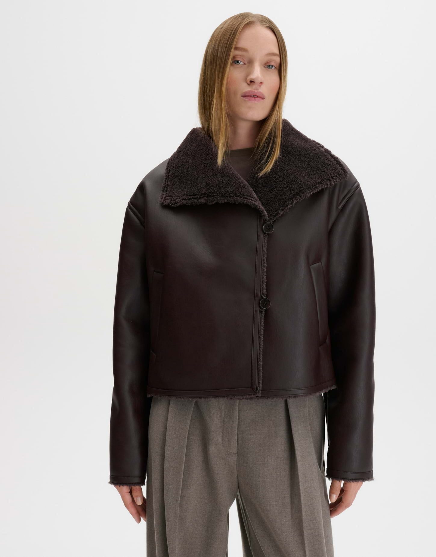 someday Outdoorjacke Valesa aus glattem Lederimitat Weite Form mit geradem Schnitt und asymmetrischem Verschluss