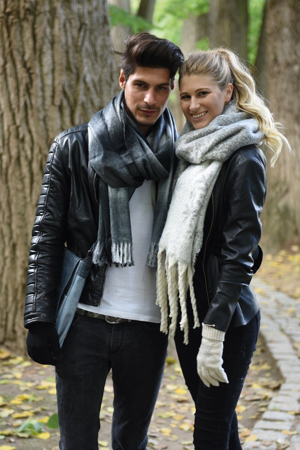 styleBREAKER XXL-Schal Weicher Schal mit Schneeflocken, (1-St)