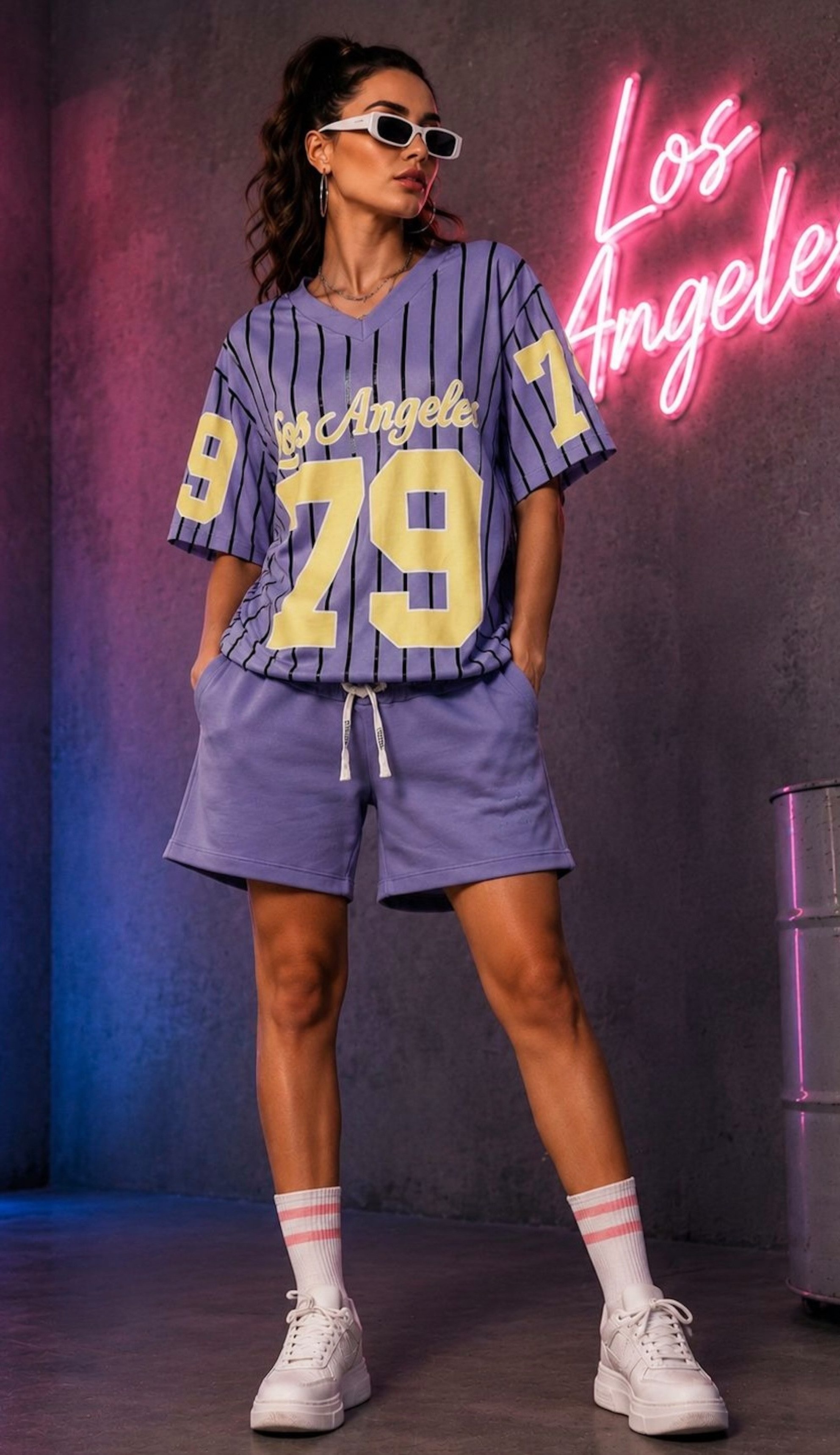 Worldclassca T-Shirt & Shorts Worldclassca 2tlg Oversize SET Shirt + Shorts Jogginganzug Los Angeles Neue Kollektion - Stilvolle und gemütliche Streetwear Mode für Damen