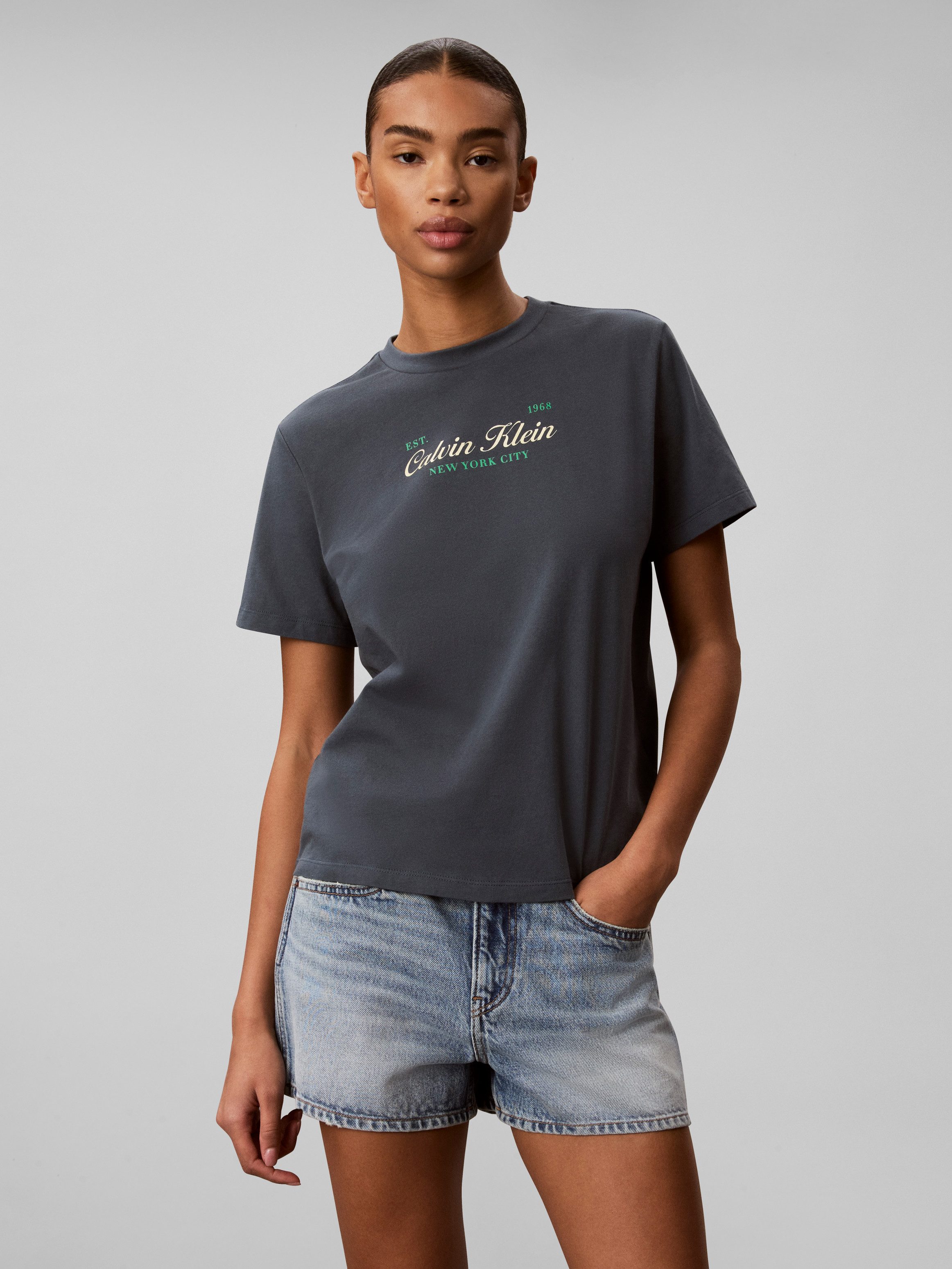 Calvin Klein T-Shirt Rundhalsausschnitt, Regular Fit, reine Baumwolle