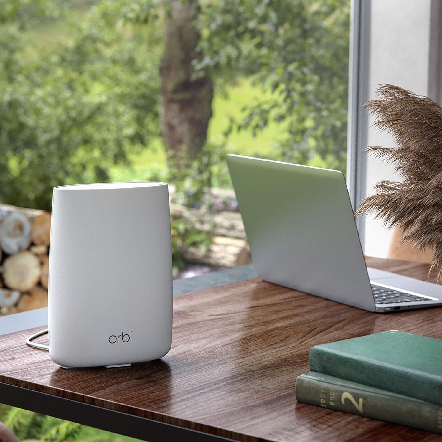 Orbi LBR20 4G LTE WLAN CAT18 Router bis 1.200 MBit/s AC2200 Tri-Band 4G/LTE-Router