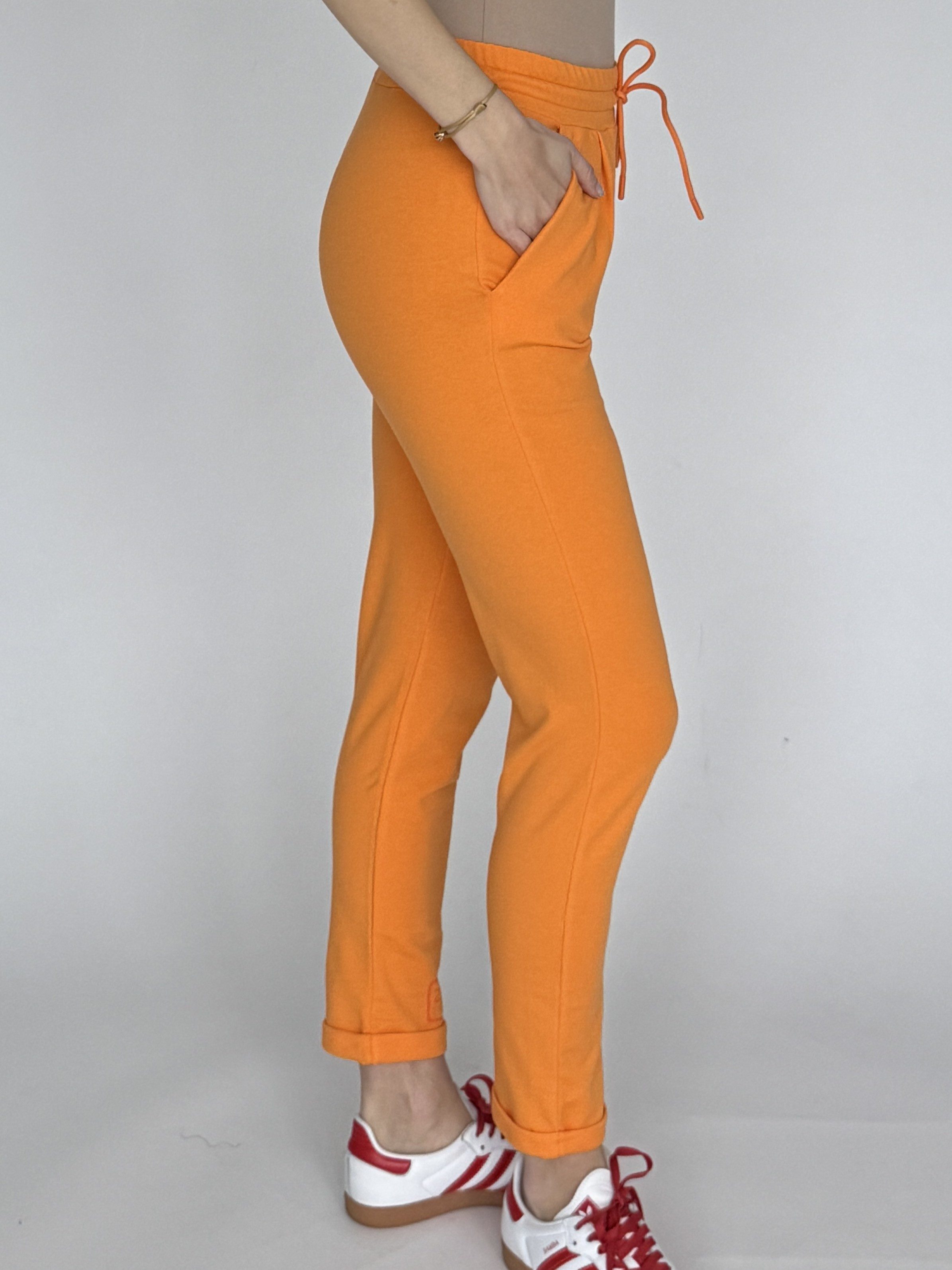 Zuckerwatte Sweathose aus weicher Baumwolle Modal Mischung günstig online kaufen