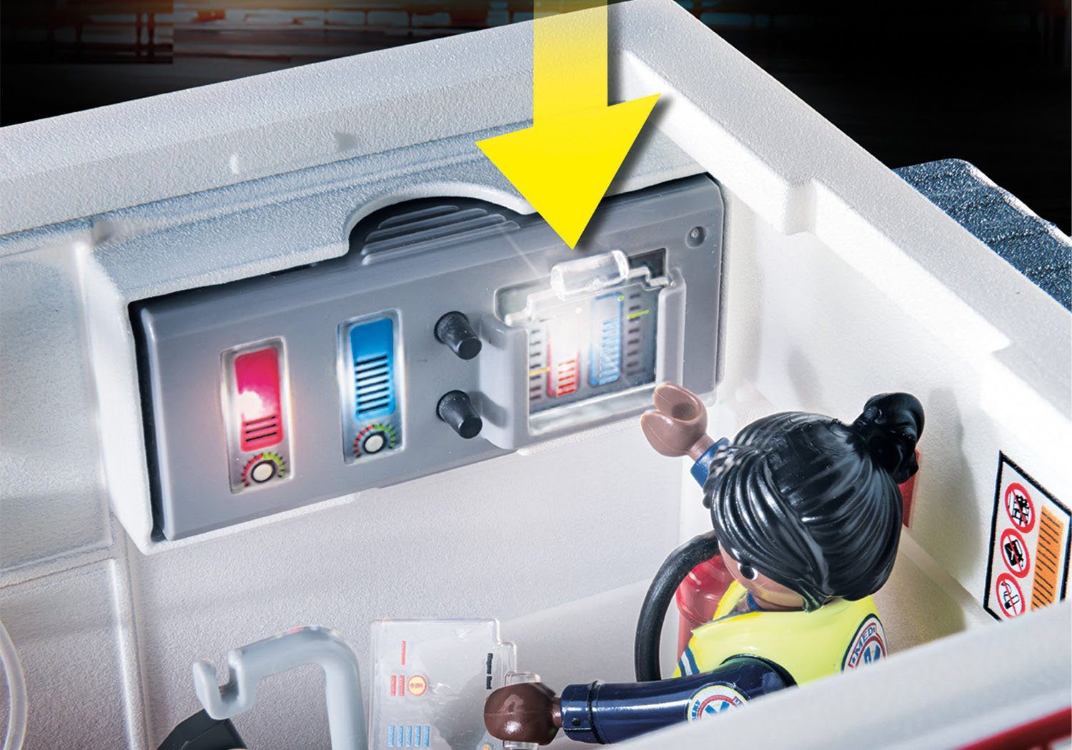 mit Made US (70936), Ambulance Germany City Licht- Soundeffekten, in Action, Rettungs-Fahrzeug: und St), Konstruktions-Spielset Playmobil® (93