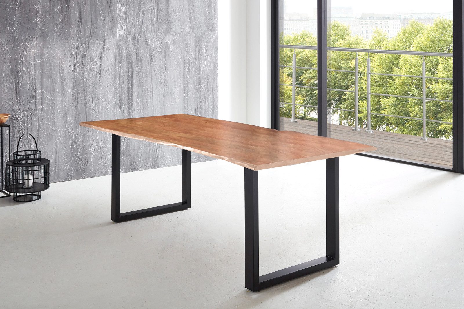 SAM® Baumkantentisch Lupego, massives Akazienholz, natürliche Baumkante, Metallgestell U-Form