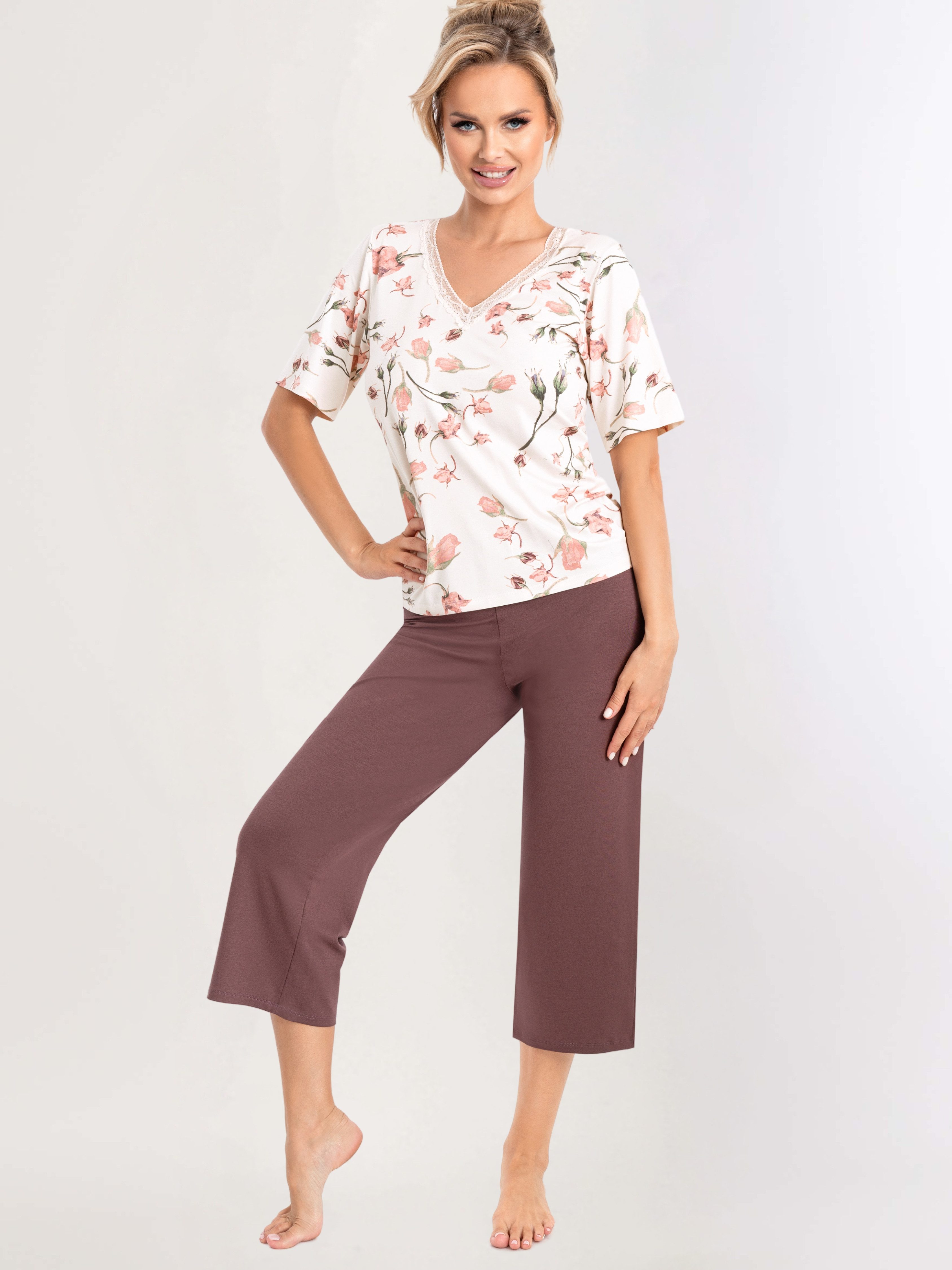 Donna Capri-Pyjama 3/4 Schlafanzug mit Rosen-Druck (2 tlg) Damen Kurzarm Py günstig online kaufen