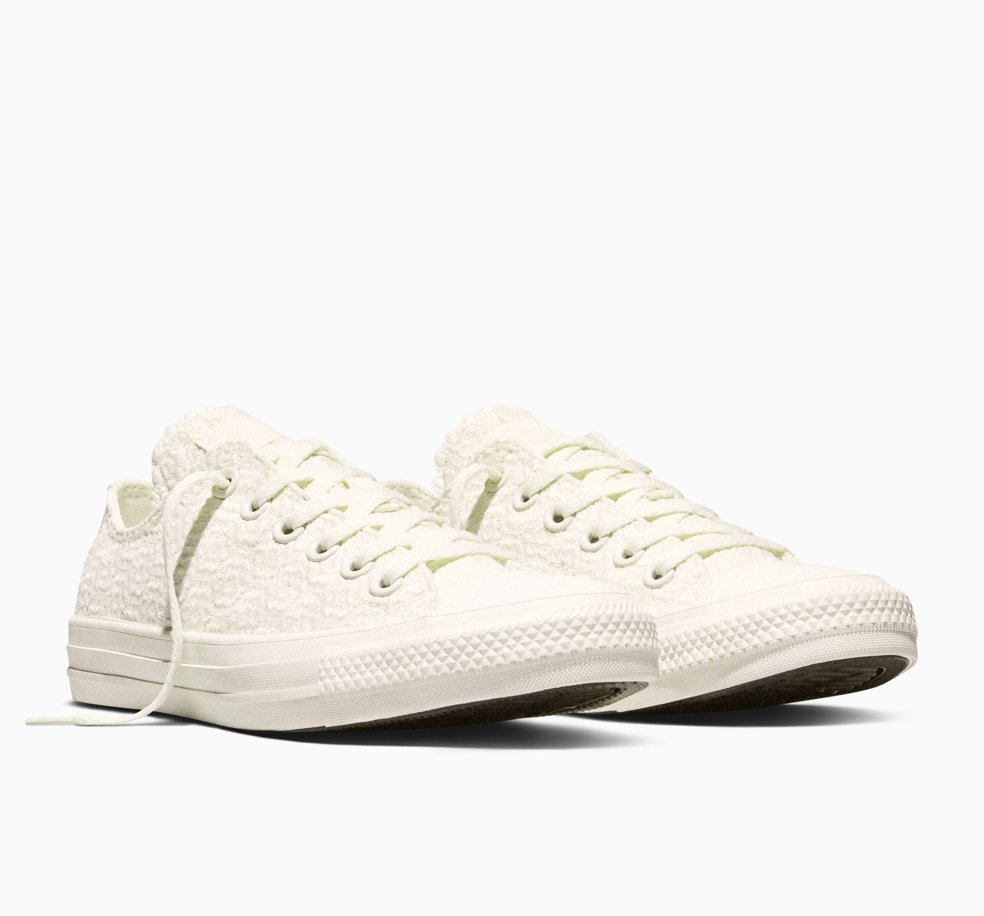 Converse CONVERSE CHUCK TAYLOR ALL STAR CROCHET FLORALS Sneaker für vielseitige Aktivitäten, mit leicht profiliertem Laufsohlenprofil