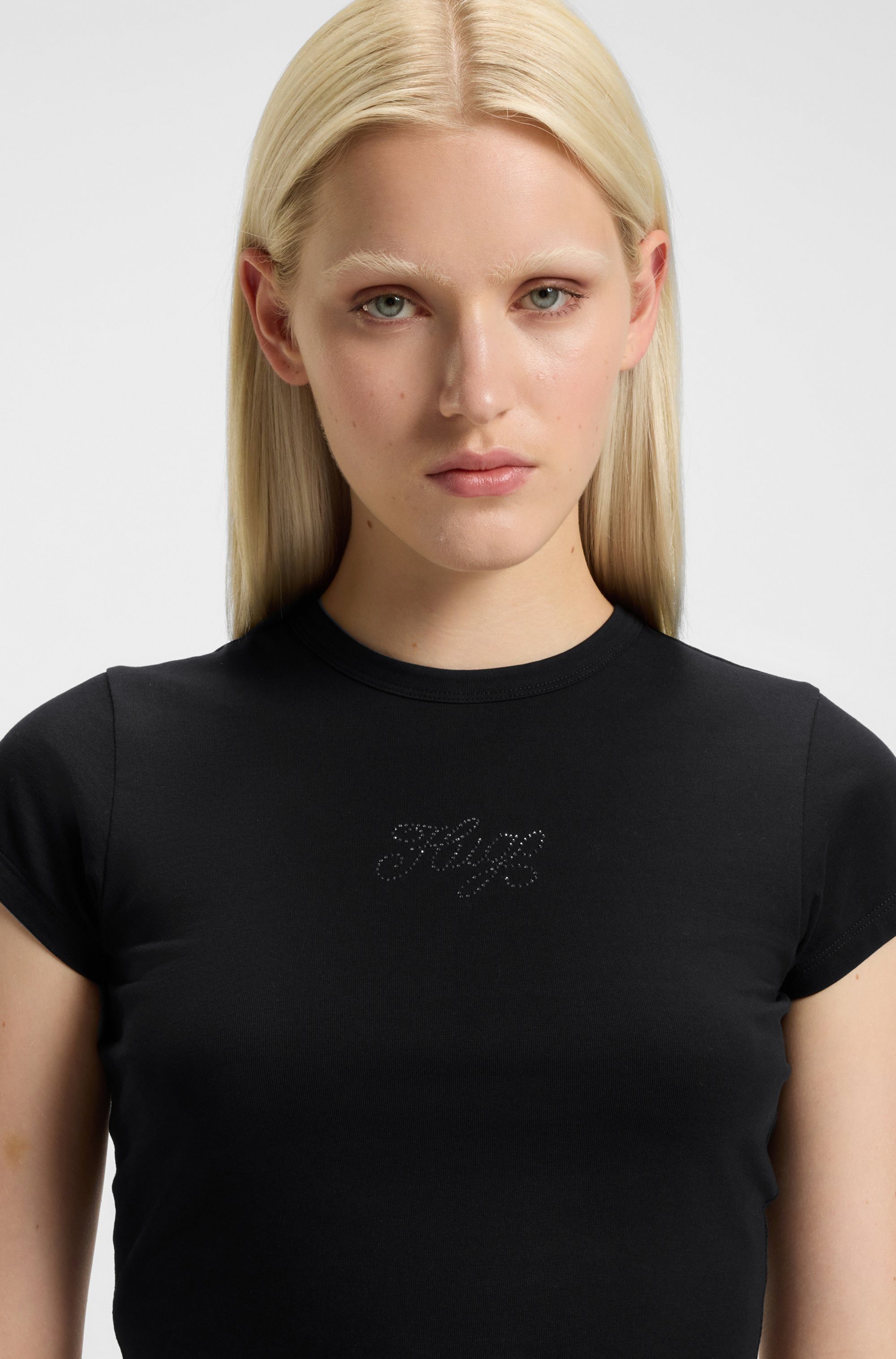 HUGO T-Shirt Dome Cropped Fit, mit Logoschriftzug