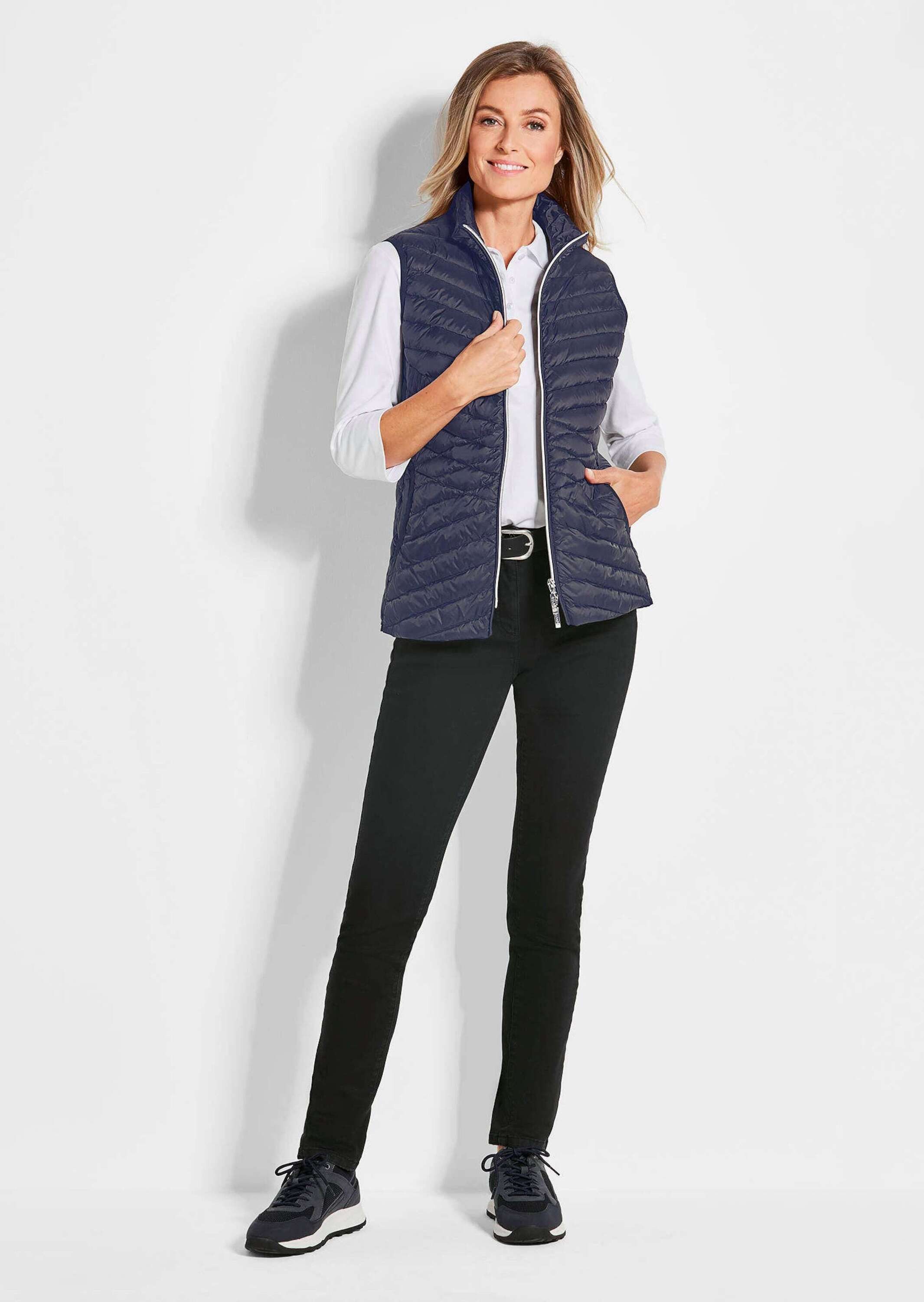 GOLDNER Kurzweste Taillierte Daunenweste, leicht gefüttert Hüftbedeckende W günstig online kaufen