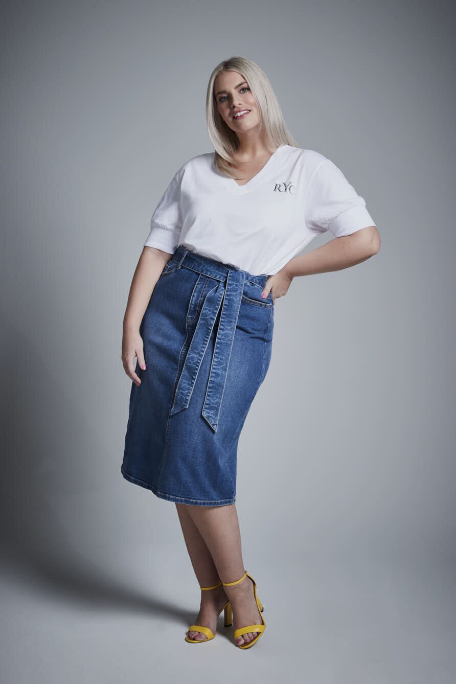 Rock Your Curves by Angelina K. V-Shirt mit Glitzerdruck