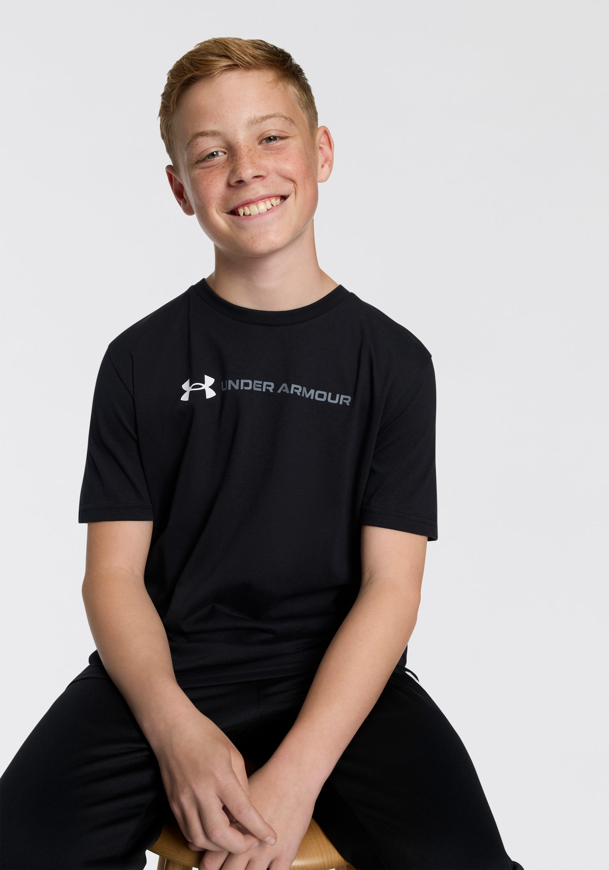 Under Armour® T-Shirt für Kinder geeignet, mit Logodruck, Kurzarm